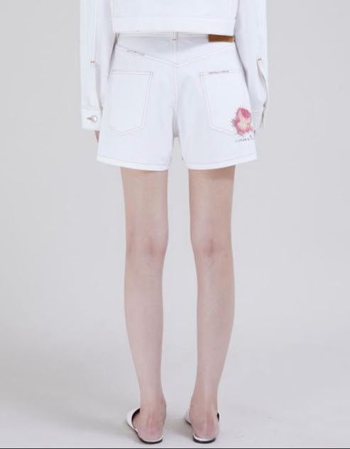 Marni oc11z0525 Shorts in White Size 26" / US 2 / IT 38 - 2 Thumbnail