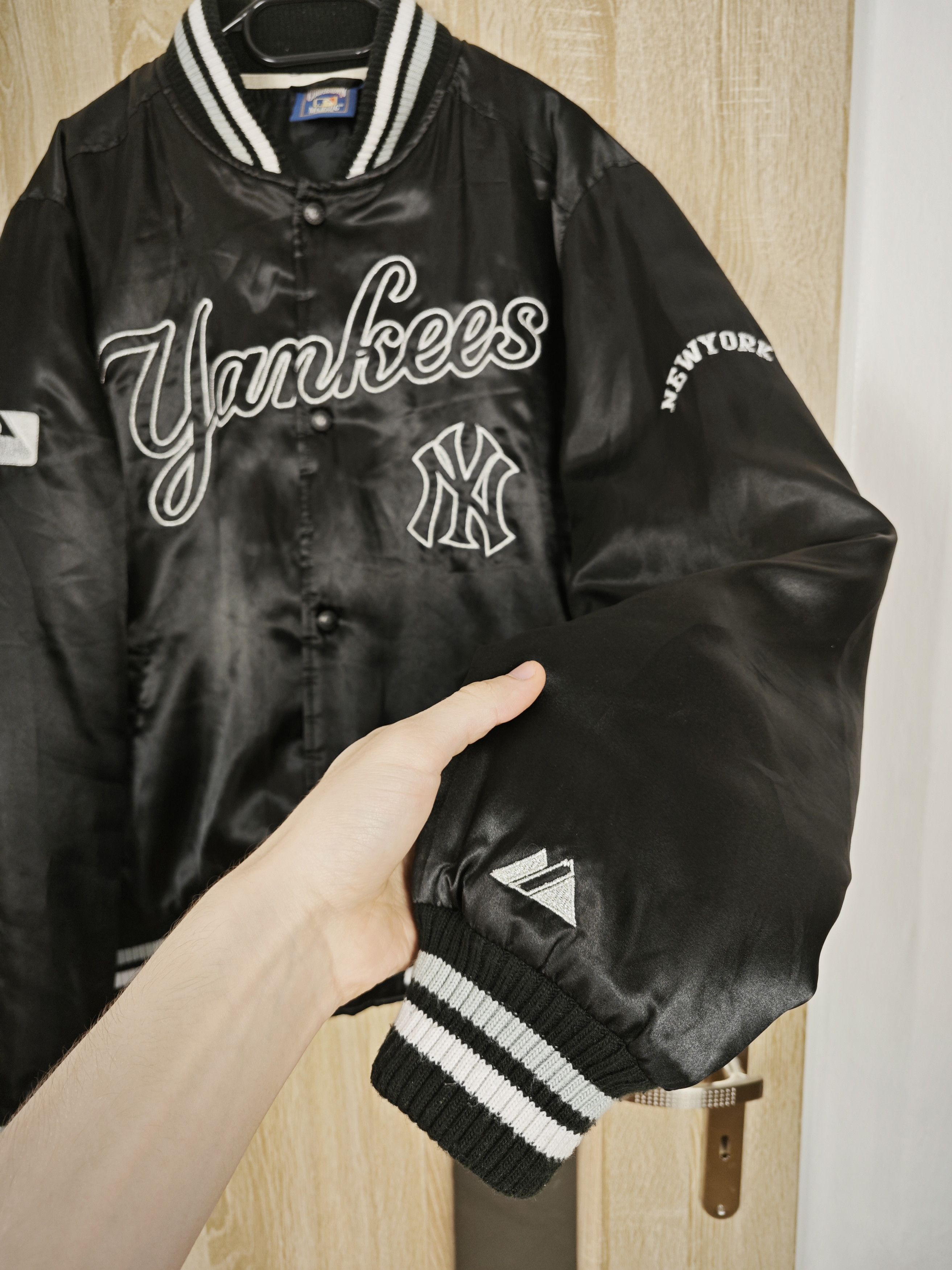 Cooperstown Collection × Majestic vintage yankees bomber Size US L / EU 52-54 / 3 - 4 Thumbnail