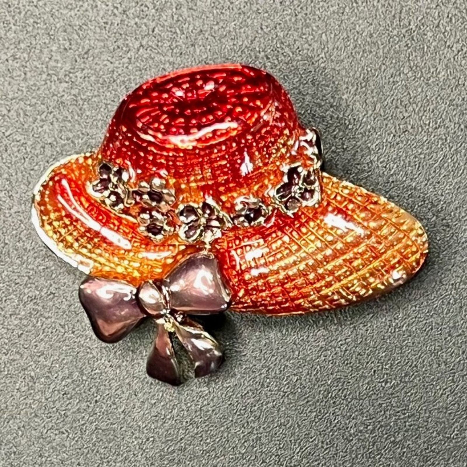& Other Stories SFJ – Vintage 1970s Red Bow Hat Brooch Pin, 2” x 1.5” Size ONE SIZE - 1 Preview