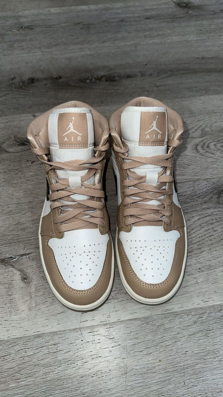 Jordan Brand Air Jordan 1 Mid Desert Size US 7 / IT 37 - 2 Thumbnail