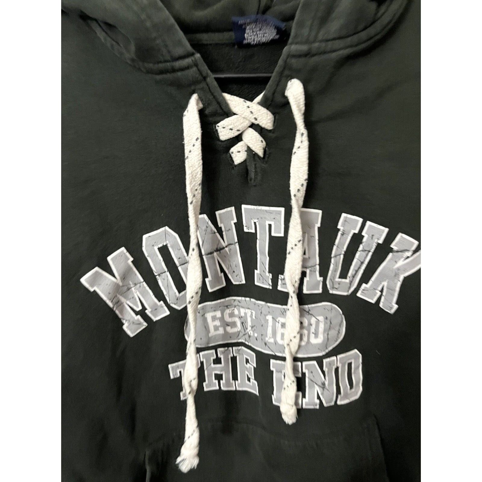 Vintage Y2K Montauk hoodie Green Medium MV Sport Mens Hoodie M Green Sports Pullover Vintage? (Cannot add new info) Size US M / EU 48-50 / 2 - 3 Thumbnail