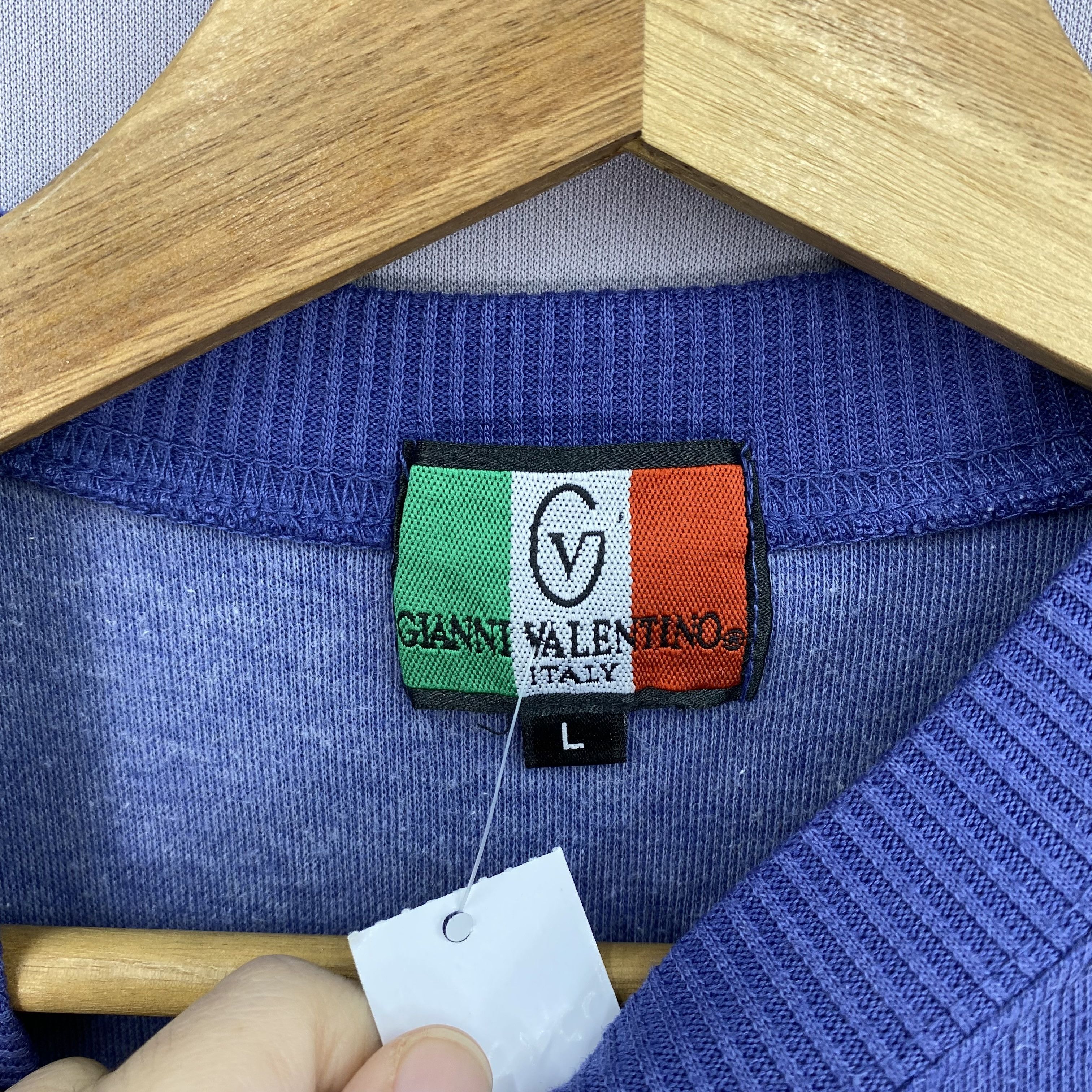 Valentino Vintage 90s Gianni Valentino Spell Out Pullover Sweatshirt Size US M / EU 48-50 / 2 - 5 Thumbnail