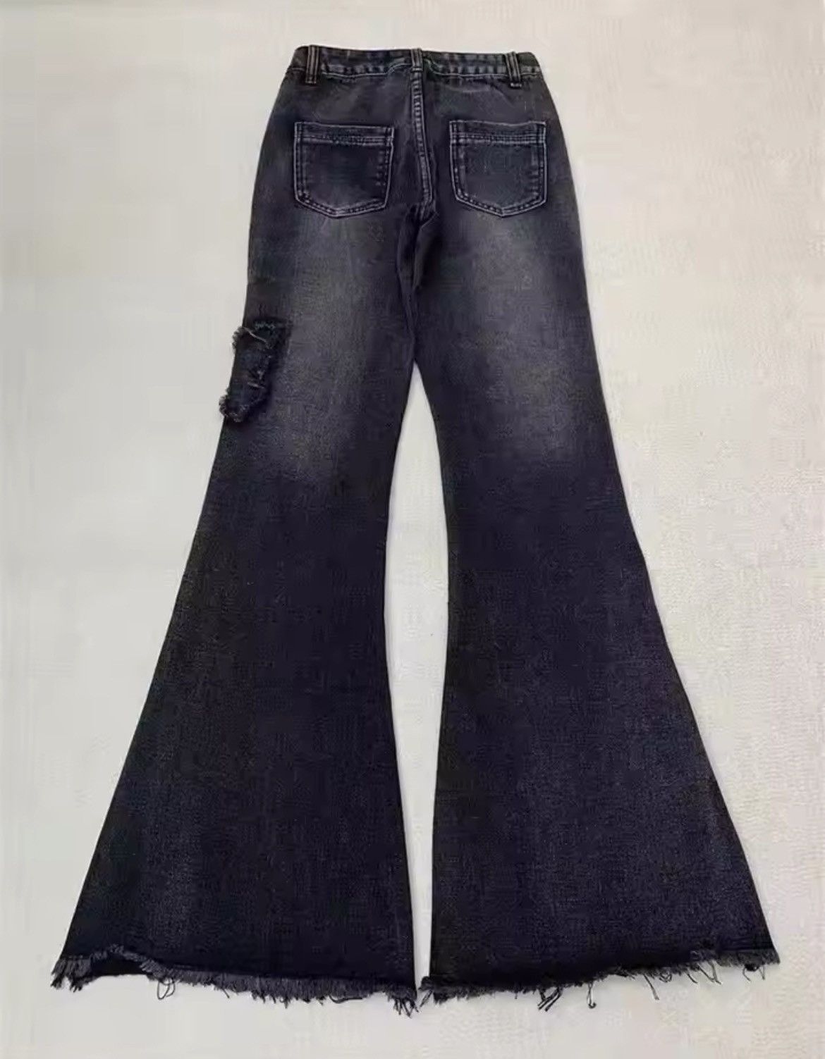 Japanese Brand × Vintage Flared jeans Low waist Dark washed denim Size 28" / US 6 / IT 42 - 4 Thumbnail