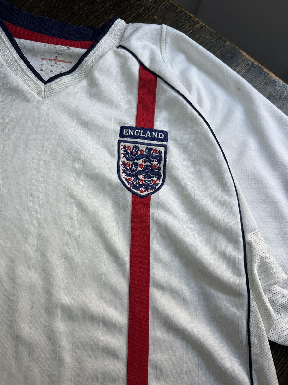Umbro Umbro England Jersey Size XL Home Kit 2002/03 Vintage White Size US L / EU 52-54 / 3 - 3 Thumbnail