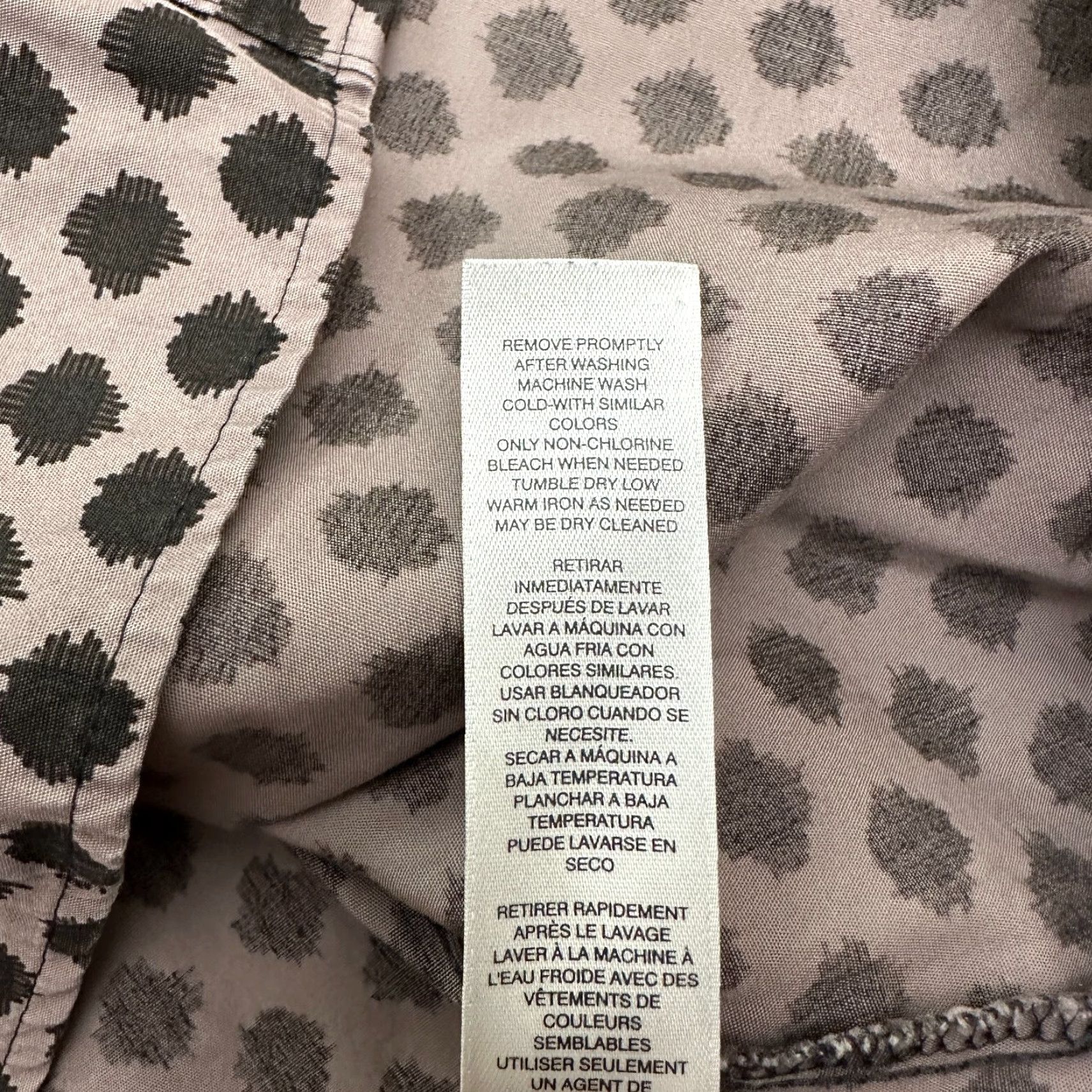 Vintage Chico's Shirt Womens 16 Button-Up Polka Dot Brown Long Sleeve Wrinkle Resistant Easy Care 100% Cotton Casual Workwear Travel Womens Size XXL / US 16-18 / IT 52-54 - 7 Thumbnail