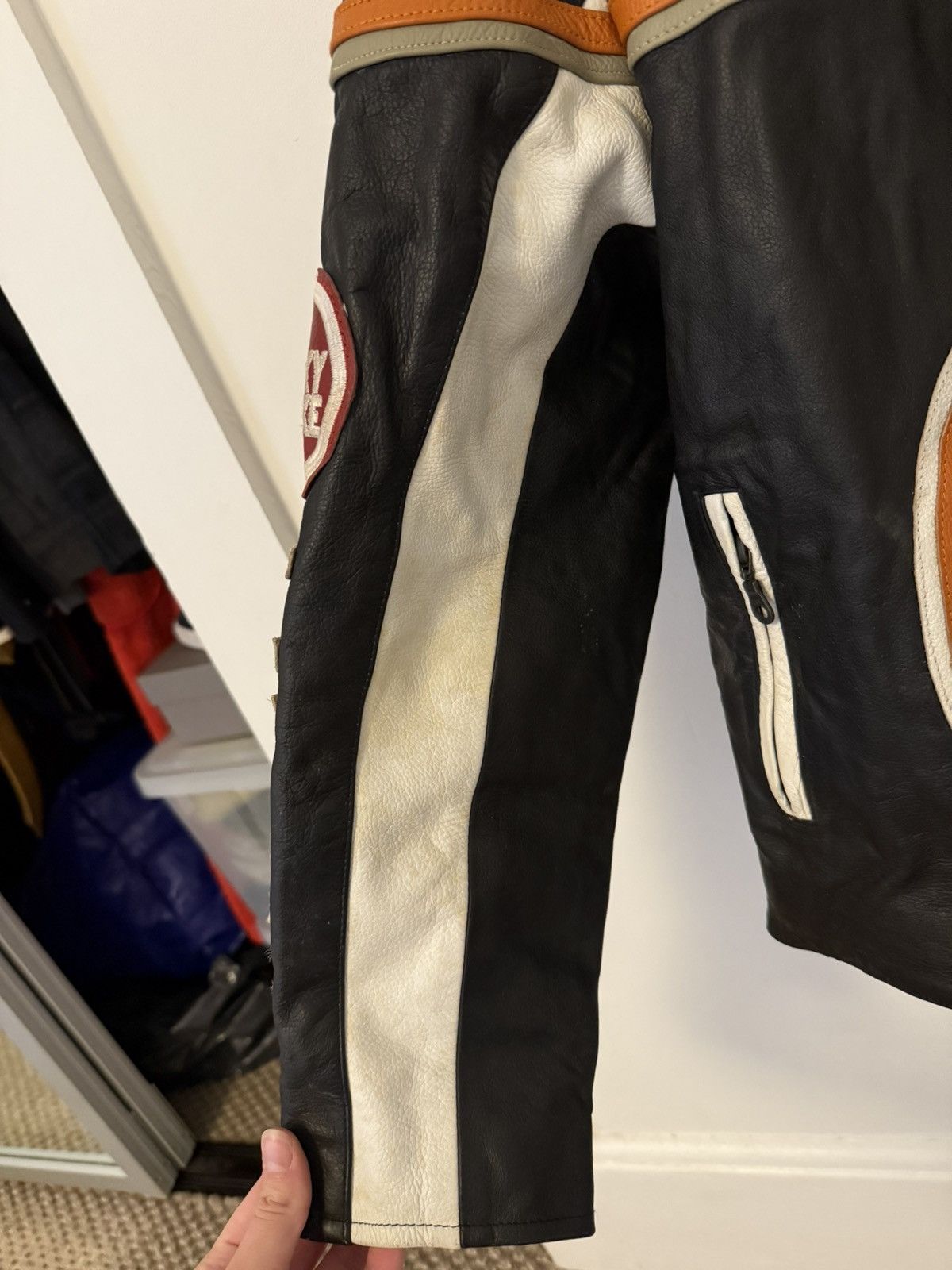 Vintage Vintage Lucky Strike Leather Jacket Size US S / EU 44-46 / 1 - 6 Thumbnail