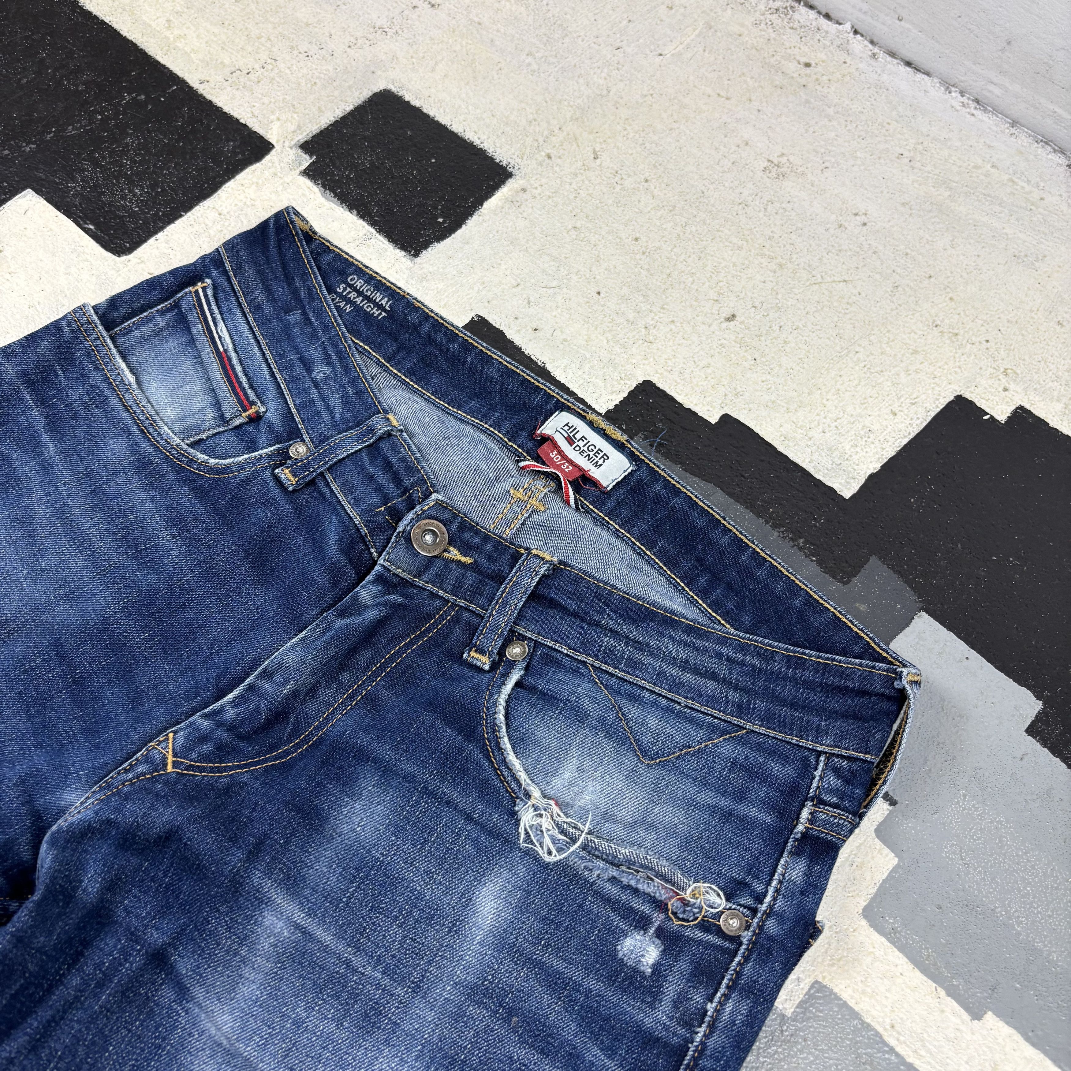 Tommy Hilfiger Tommy Hilfiger Jeans Size US 30 / EU 46 - 7 Thumbnail