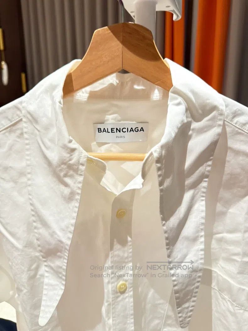 Balenciaga Balenciaga Classic White Shirt Size XS / US 0-2 / IT 36-38 - 1 Thumbnail