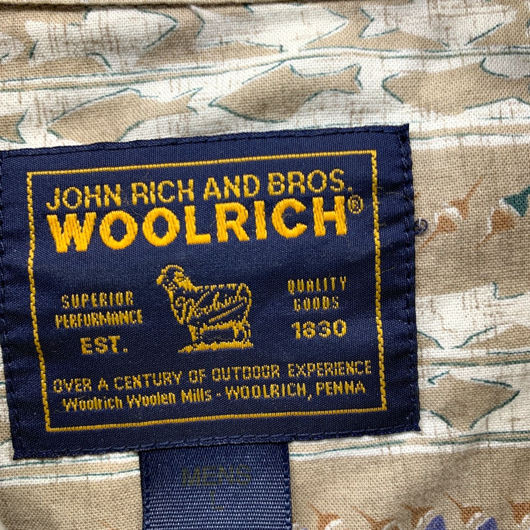 Vintage VINTAGE Woolrich Shirt Mens Button-Up Short Sleeve Collared Brown Fish Print Large 90s Size US L / EU 52-54 / 3 - 7 Thumbnail
