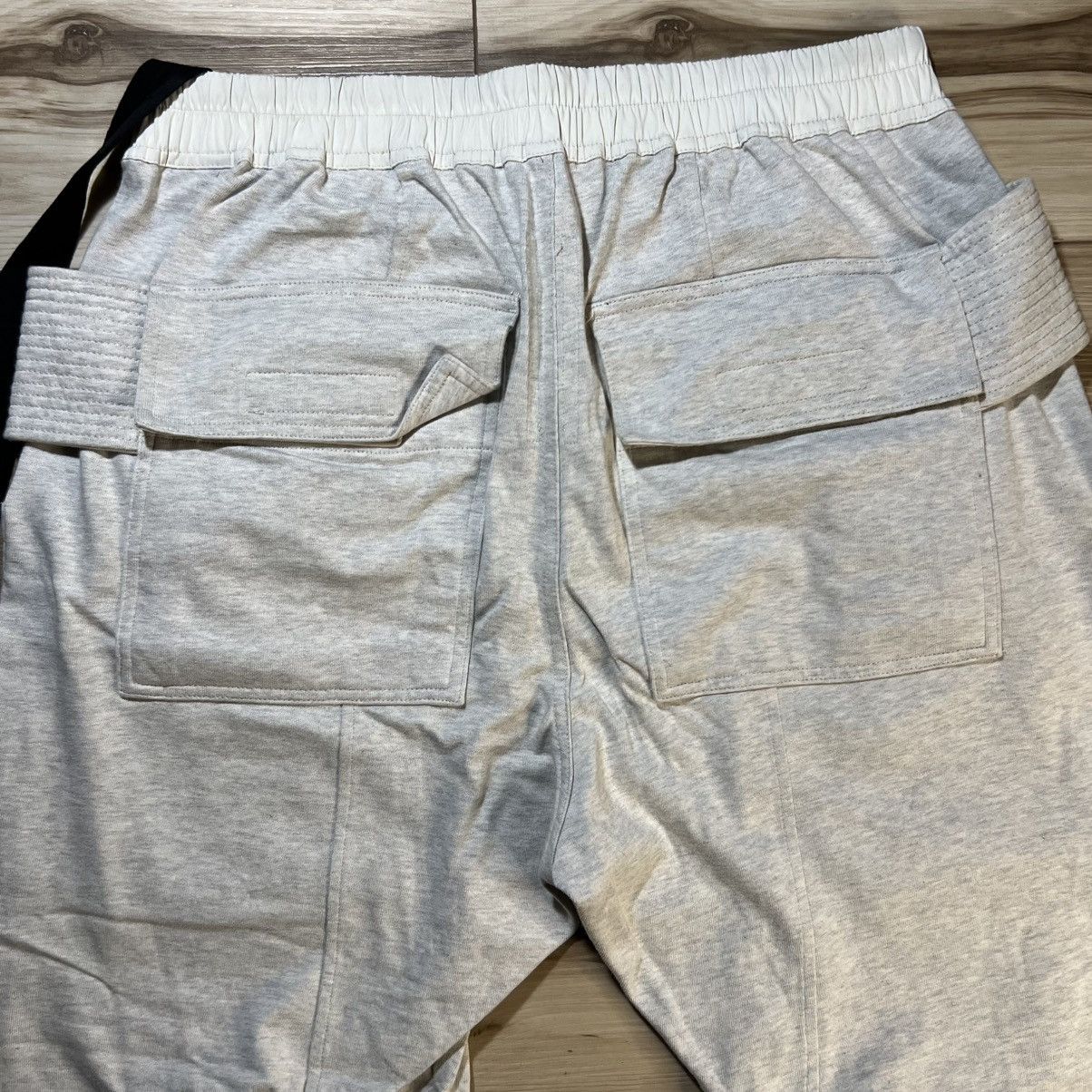 Rick Owens Drkshdw Rick Owens DRKSHDW SS23 Cropped Creatch Cargo Milk Melange Size US 34 / EU 50 - 10 Thumbnail