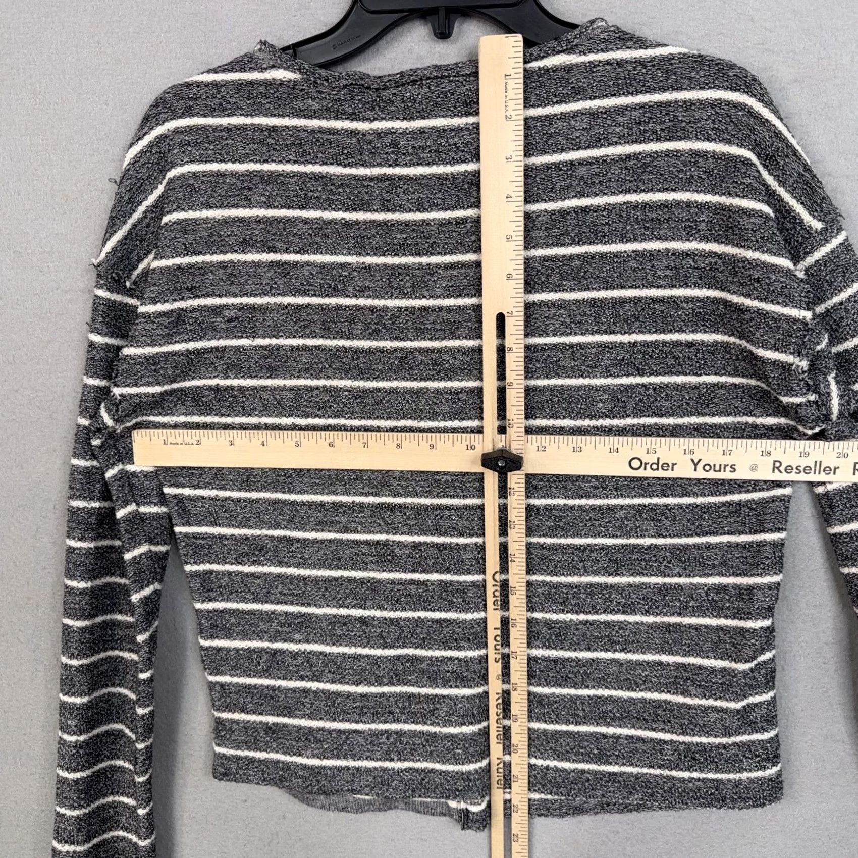 Anthropologie Anthropologie Sweater Womens Small Gray Striped Crew Neck Knit Pullover Size S / US 4 / IT 40 - 6 Thumbnail