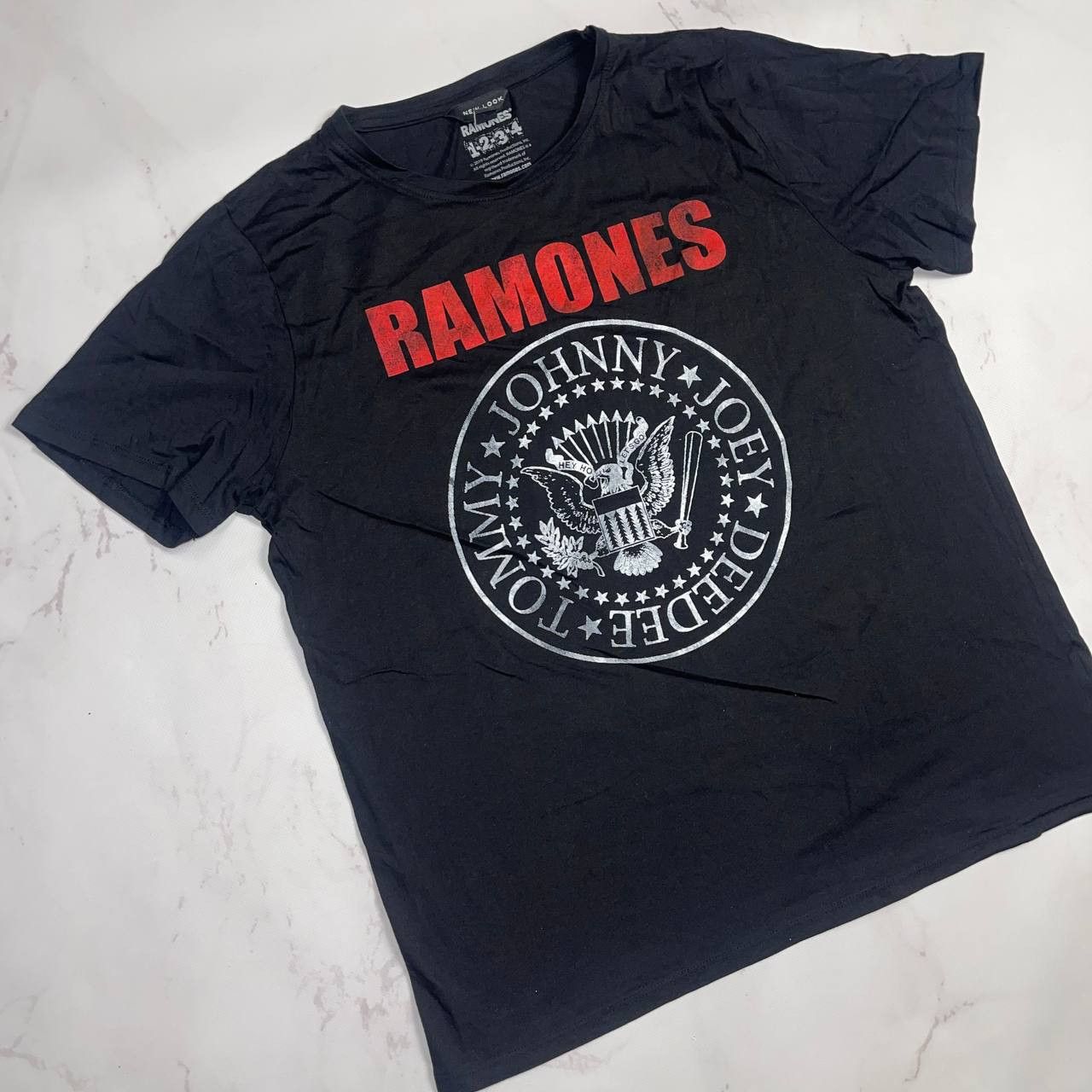Vintage Vintage x band tees Ramones vintage t-shirt size L Size US L / EU 52-54 / 3 - 2 Thumbnail