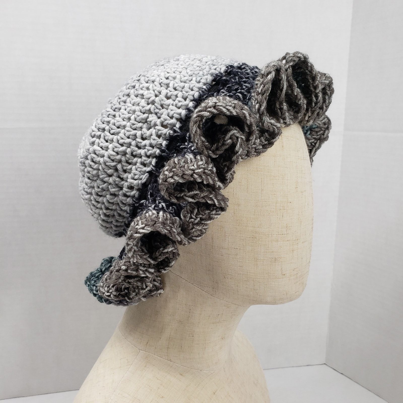 Handmade Handmade Crochet Ruffle Hat Gray Bucket Slouchy Beanie Boho Size ONE SIZE - 16 Thumbnail