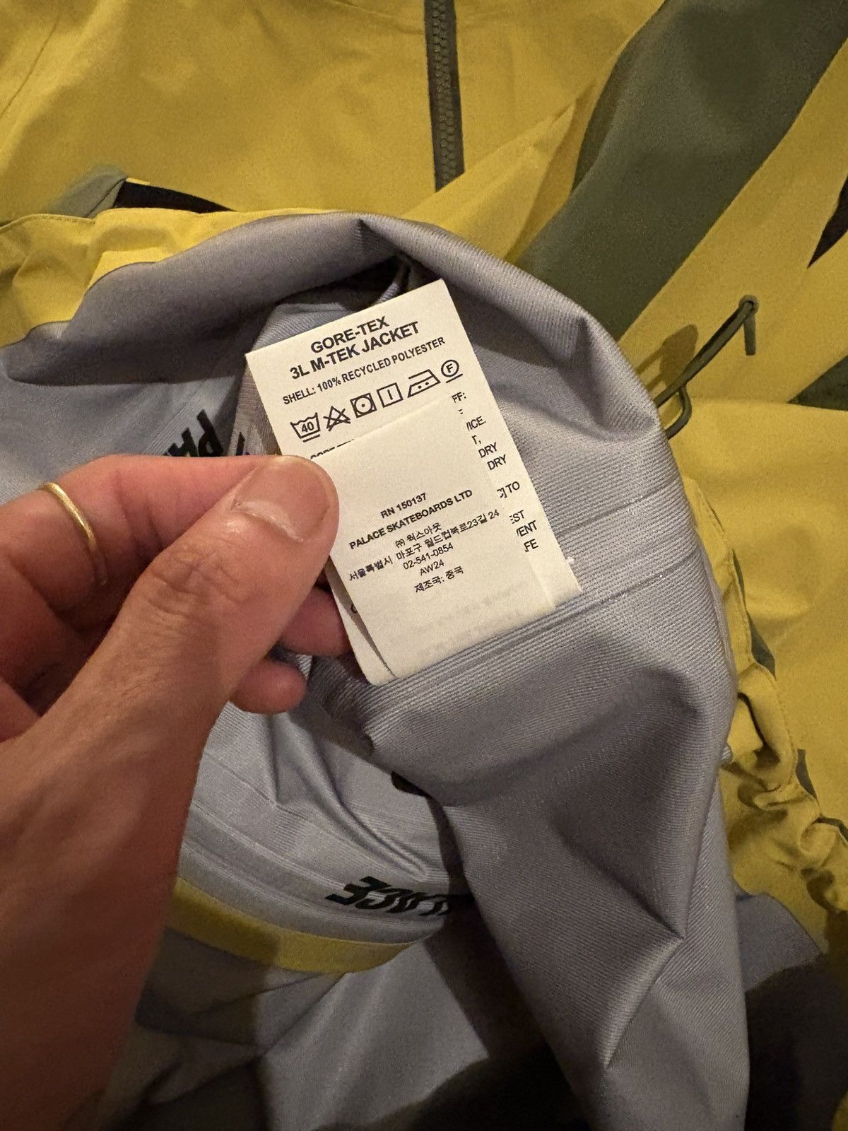 Palace Palace GORE-TEX 3L M-Tek Jacket Size US M / EU 48-50 / 2 - 14 Thumbnail