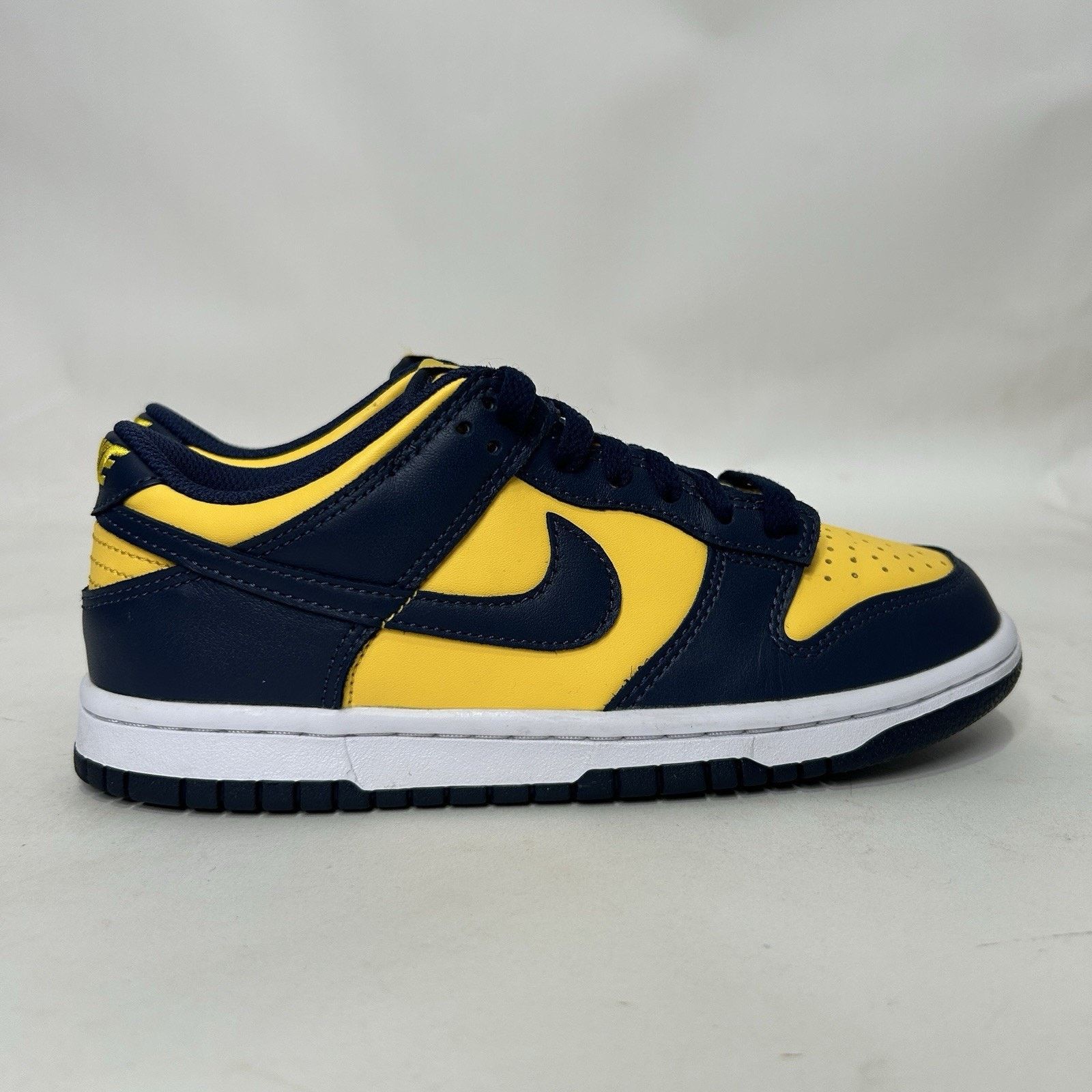 Nike Nike Dunk Low GS “Michigan” 2021 Size US 6 / IT 36 - 4 Thumbnail