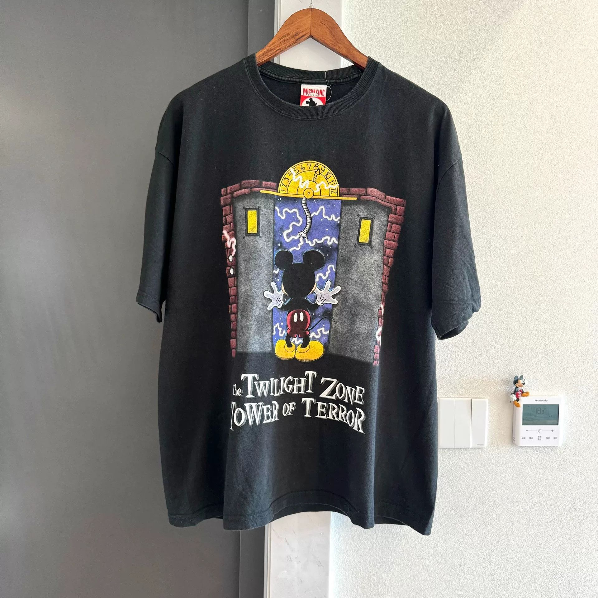 Vintage Vintage 90s Disney Tee Size US XL / EU 56 / 4 - 1 Thumbnail