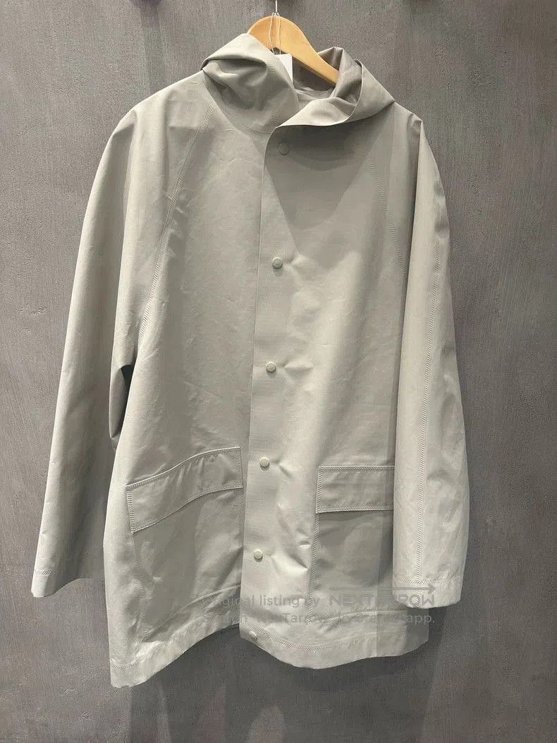 Balenciaga Balenciaga Khaki Raincoat Coat XS. Size US XS / EU 42 / 0 - 1 Thumbnail