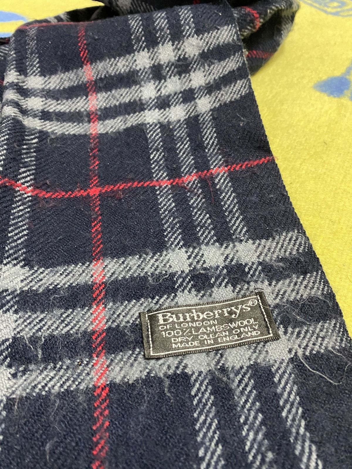Burberry Burberry's Lambswool x Made in England Size ONE SIZE - 4 Thumbnail
