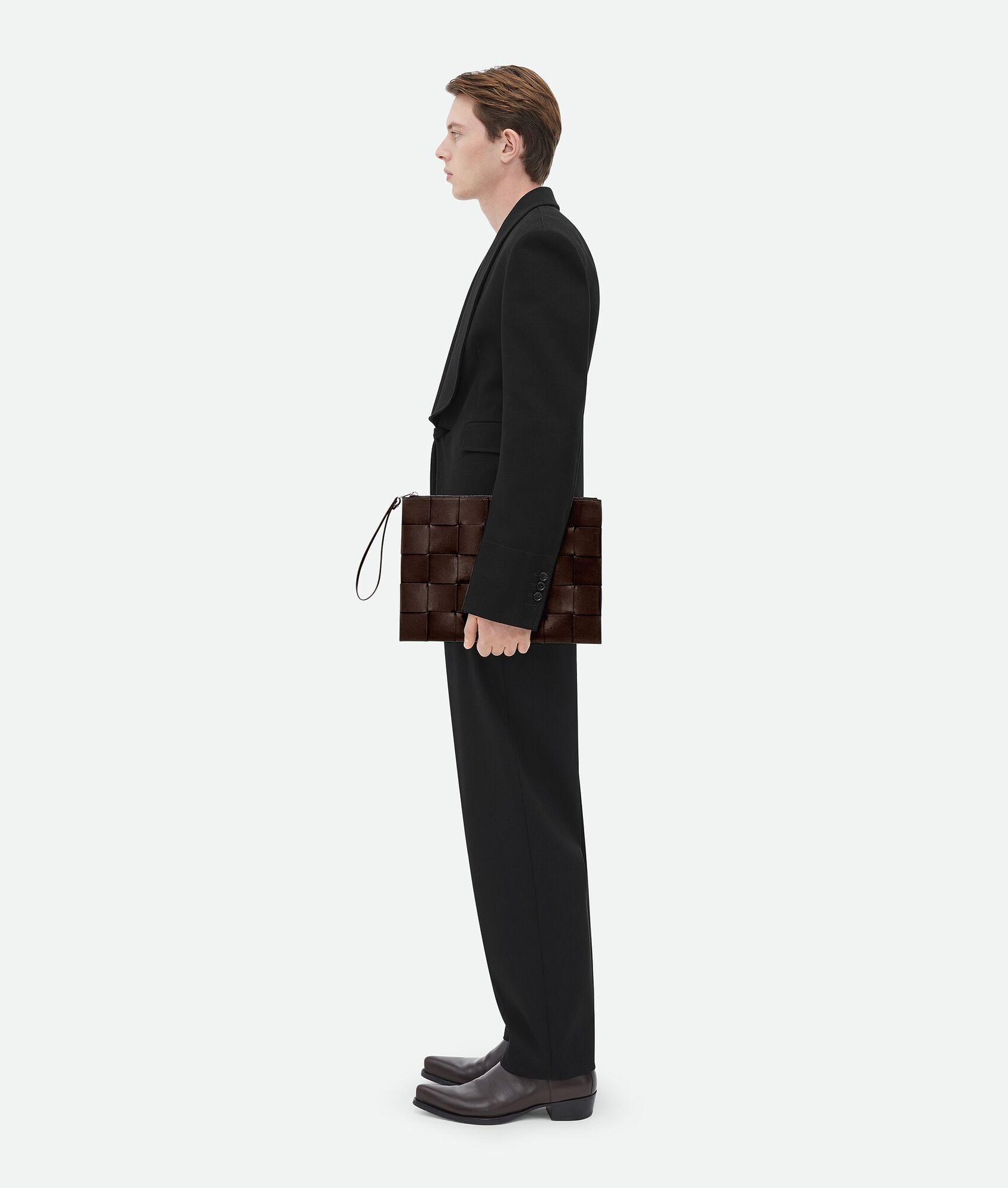Bottega Veneta o1w1db10525 Size: OS / Large Cassette Pouch in Brown Size ONE SIZE - 3 Thumbnail