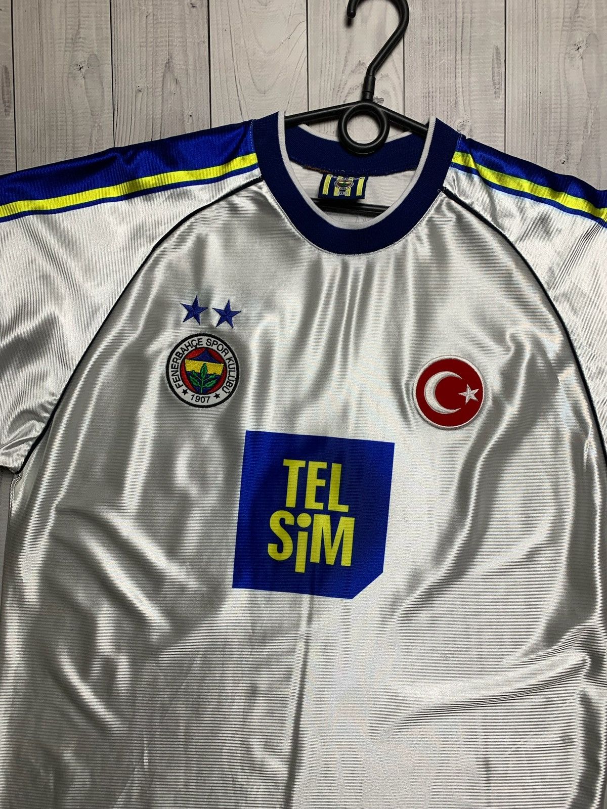 Vintage Vintage Soccer tee Fenerbahce silver rare size XL Size US XL / EU 56 / 4 - 2 Thumbnail