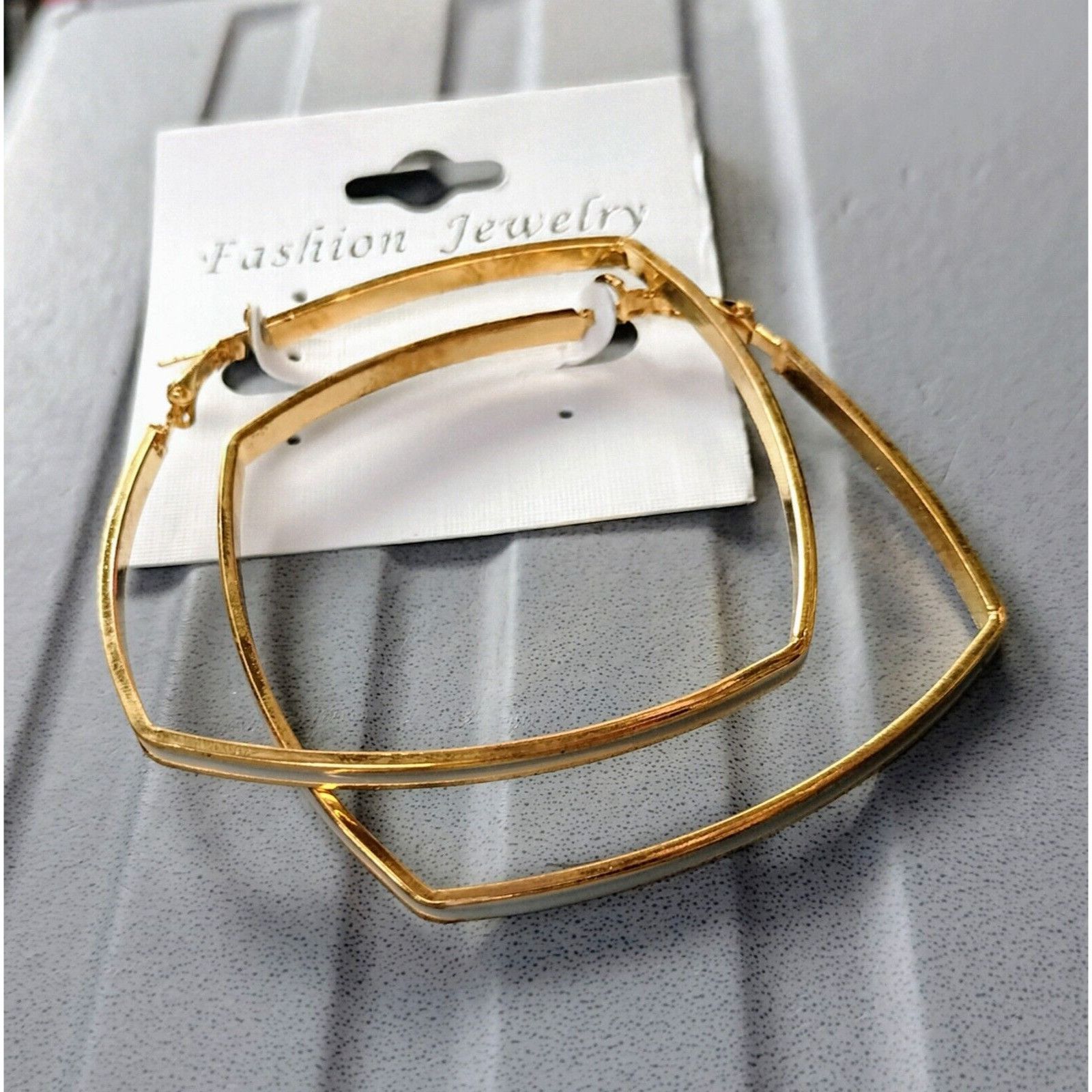 Other Hoop Earrings Gold Tone Fashion Jewelry Eggshell White Light Size ONE SIZE - 4 Thumbnail