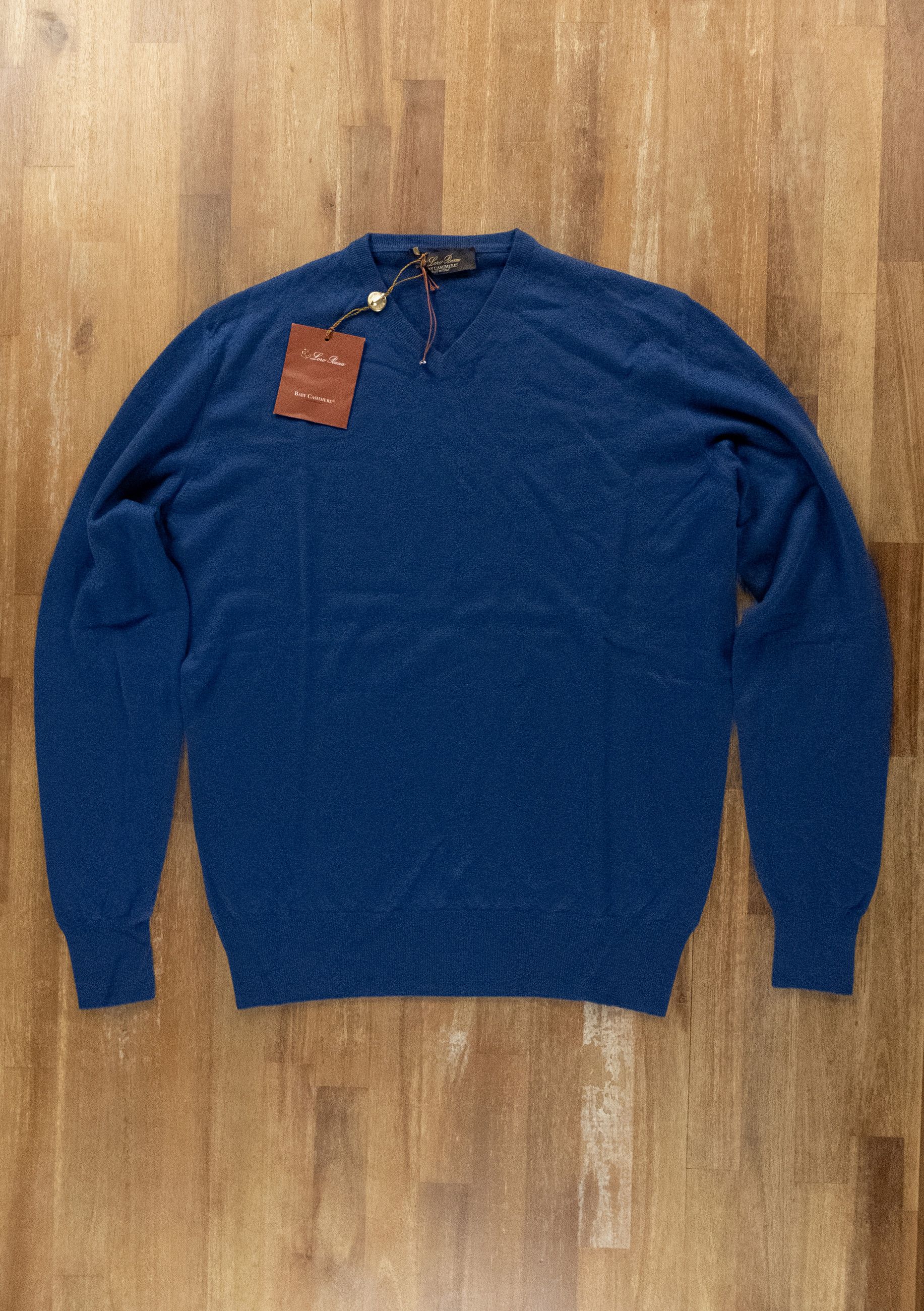 Loro Piana LORO PIANA blue lightweight baby cashmere v-neck sweater S Size US S / EU 44-46 / 1 - 1 Thumbnail