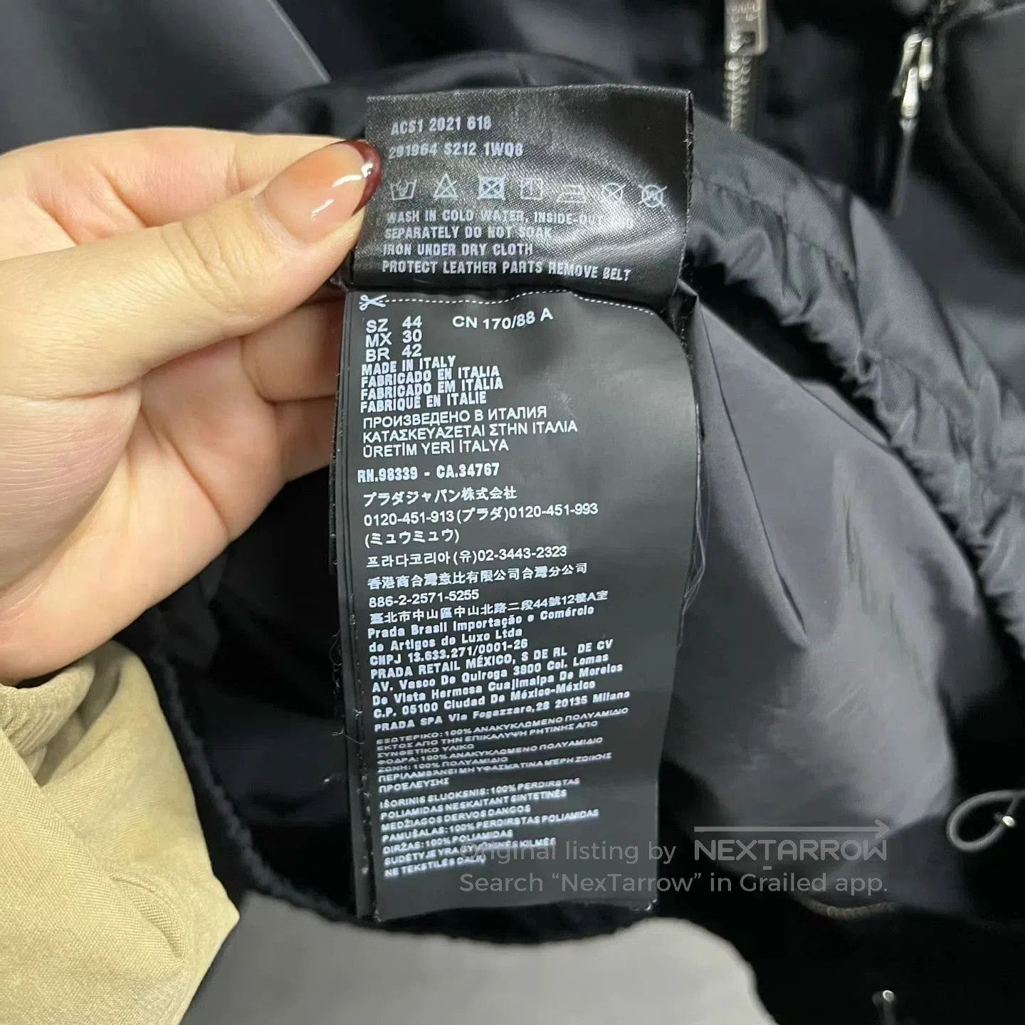 Prada Prada Latest Black Logo Hooded Jacket. Size US S / EU 44-46 / 1 - 3 Thumbnail