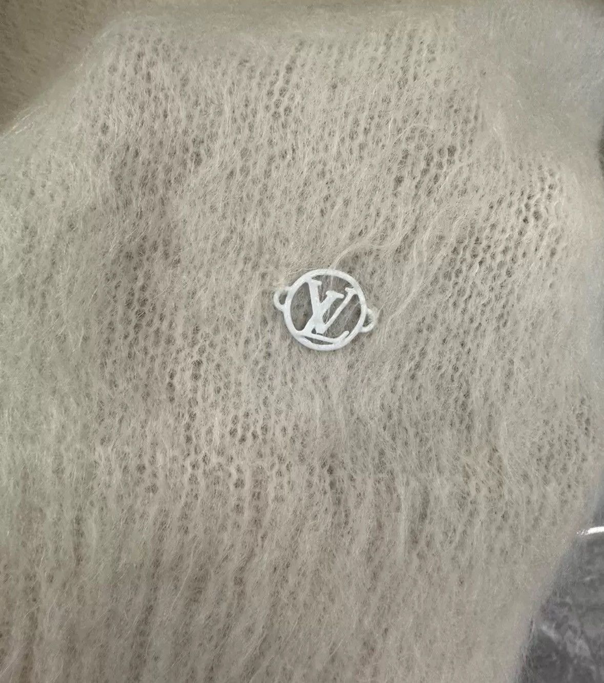 Louis Vuitton Louis Vuitton mohair white green rendered sweater Size US M / EU 48-50 / 2 - 4 Thumbnail