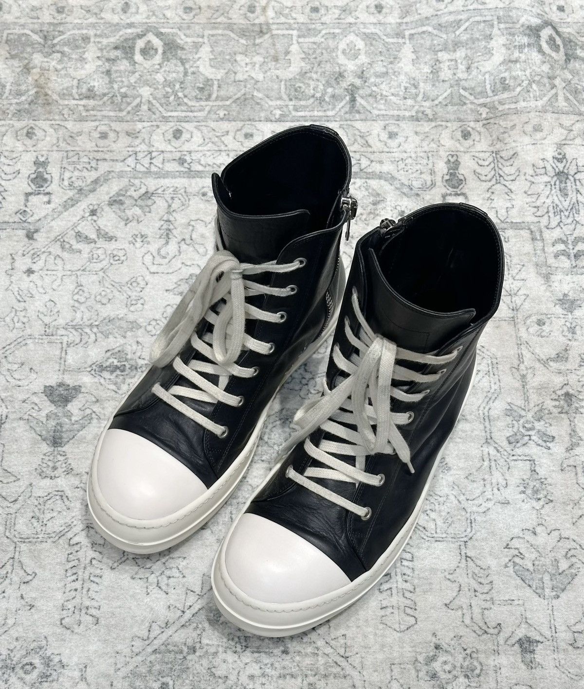 Rick Owens Rick Owens Mainline High-Top Big Converse Shiny Calfskin Size US 8 / EU 41 - 2 Thumbnail