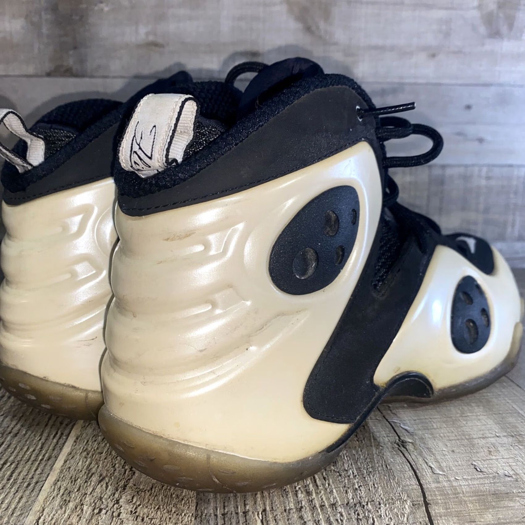 Nike Nike Air Zoom Rookie Penny Posite Men Size 10.5 Pearl White Black 472688-100 Sneakers Men's 2012 2011 Size US 11 / EU 44 - 6 Thumbnail