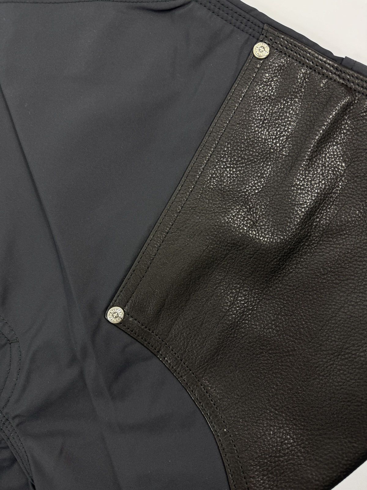 Chrome Hearts LEATHER PANEL SINGLE LEATHER CROSS NYLON SHORTS Size US 34 / EU 50 - 11 Thumbnail