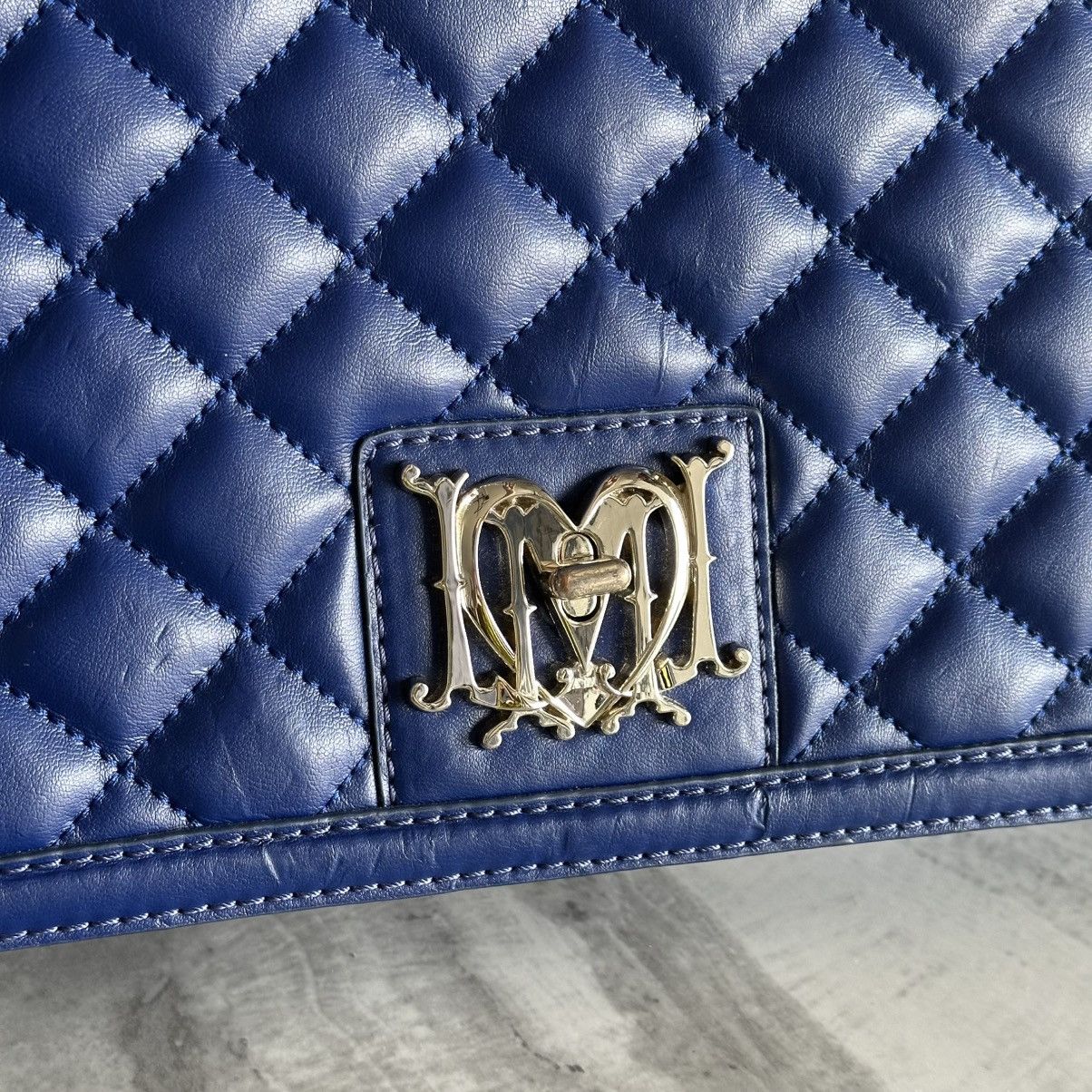 Love Moschino Love Moschino Patent Quilted Blue Faux Leather Shoulder Bag Size ONE SIZE - 2 Thumbnail