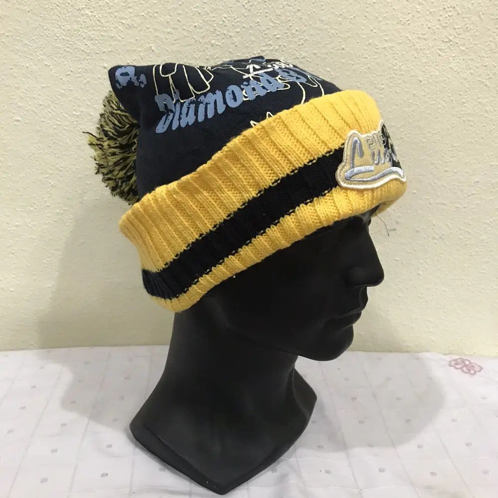 Pokemon × Vintage Pokemon Bobble Beanie Hat Size ONE SIZE - 2 Thumbnail