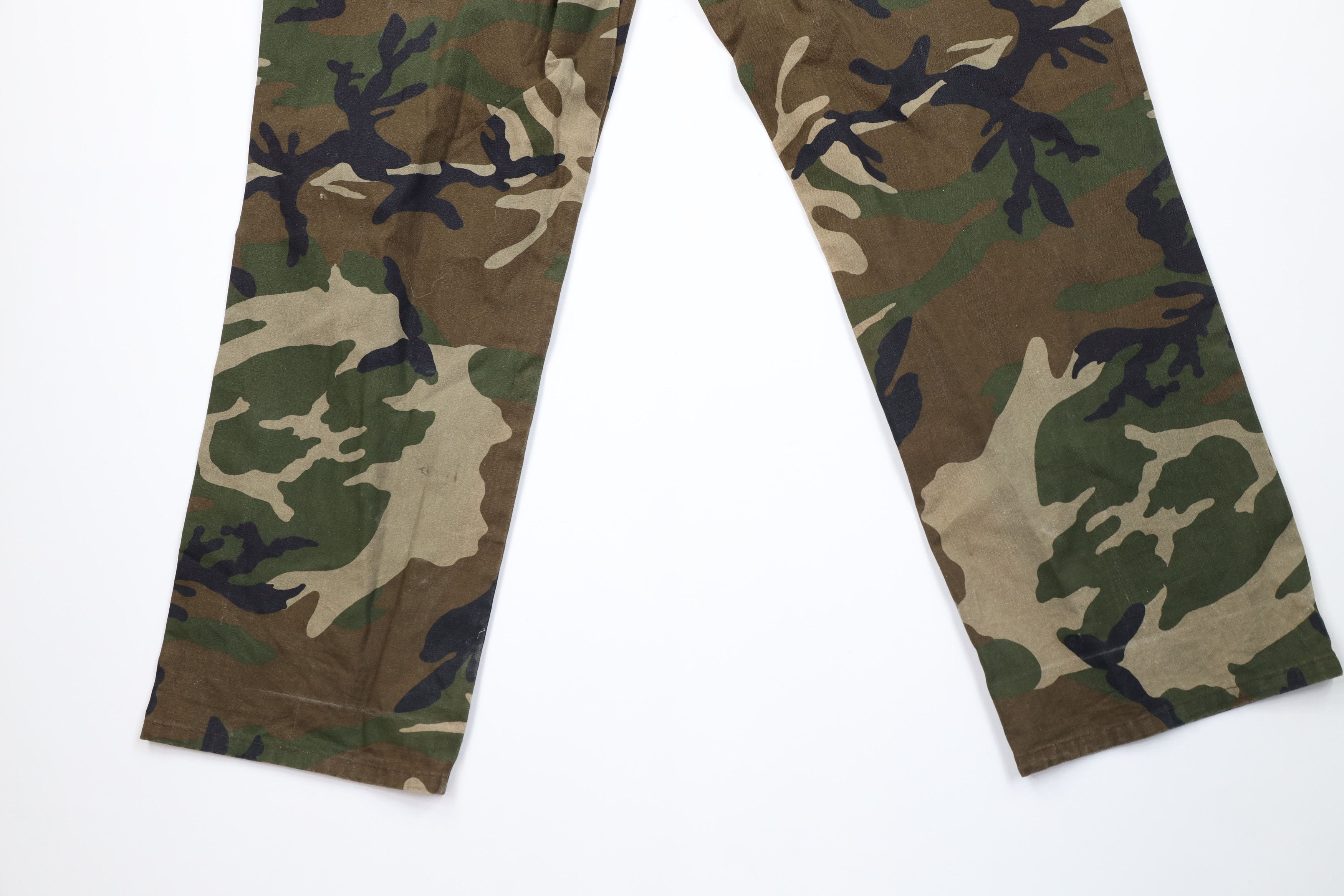 Vintage Vintage 90s Streetwear Wide Leg Utility Camouflage Pants Size US 36 / EU 52 - 12 Thumbnail