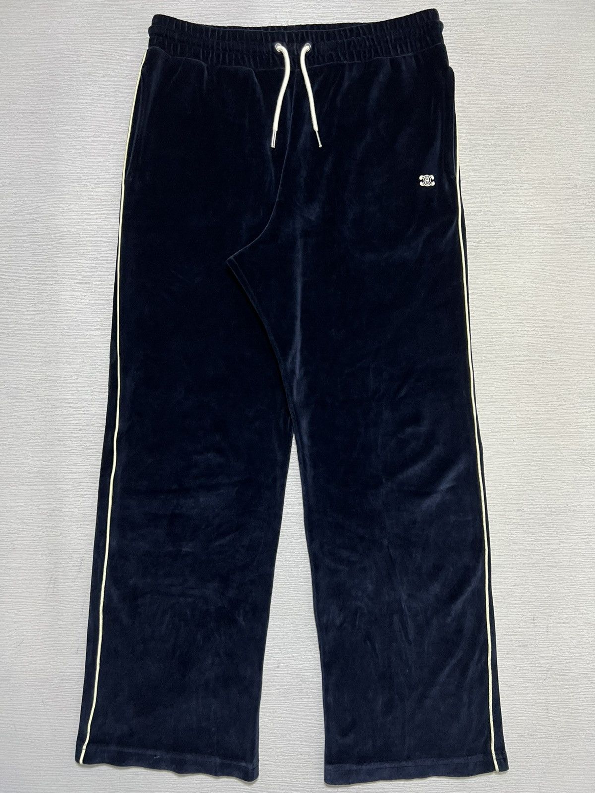 Celine Celine - Triomphe Logo Embroidered Velour Trackpants Size US 30 / EU 46 - 1 Thumbnail