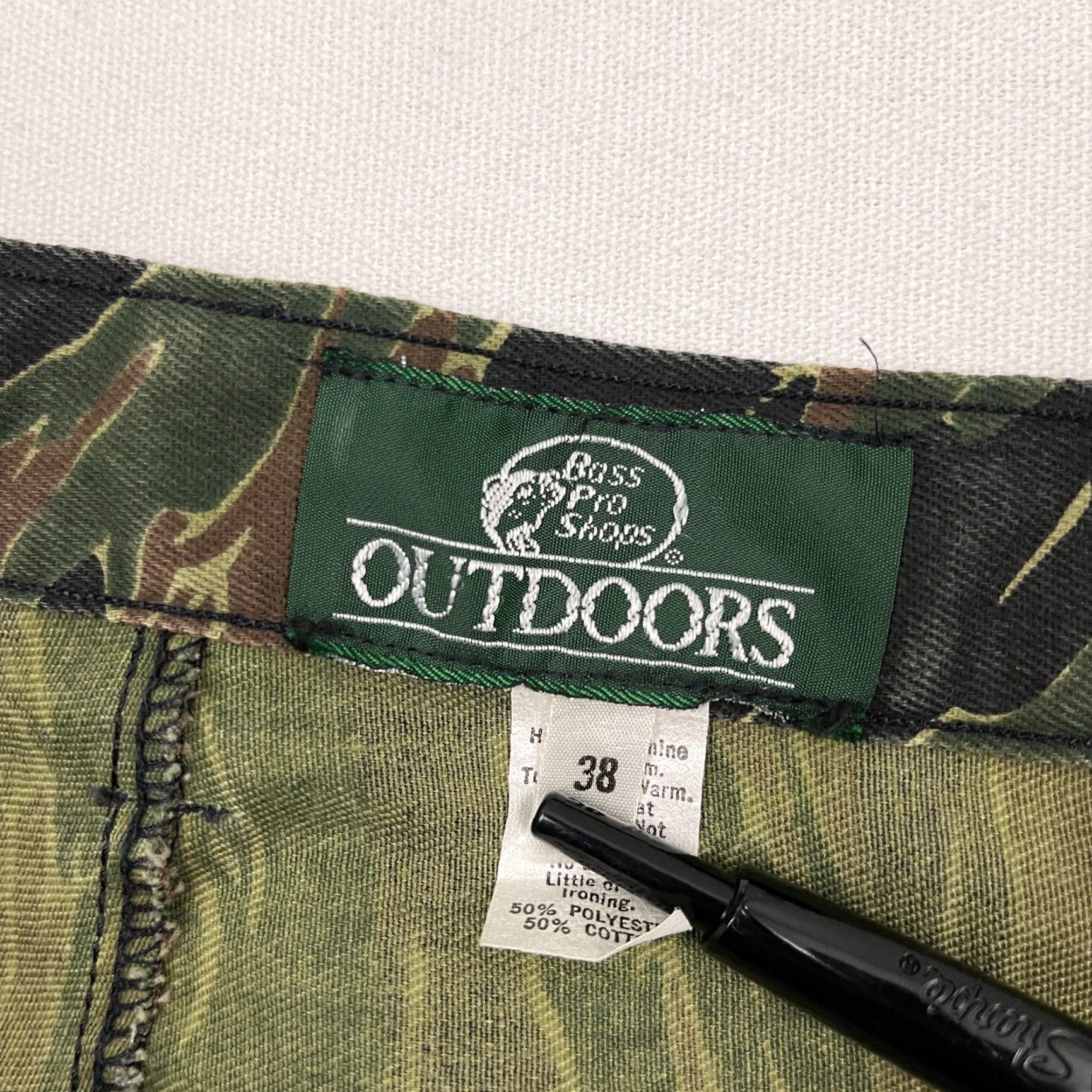 Vintage VINTAGE Bass Pro Pants Mens 38 x 28 Tiger Stripe Camo Hunting Military Outdoor Pants Mens 38 Inseam 28 Straight CVT? Size US 38 / EU 54 - 2 Thumbnail
