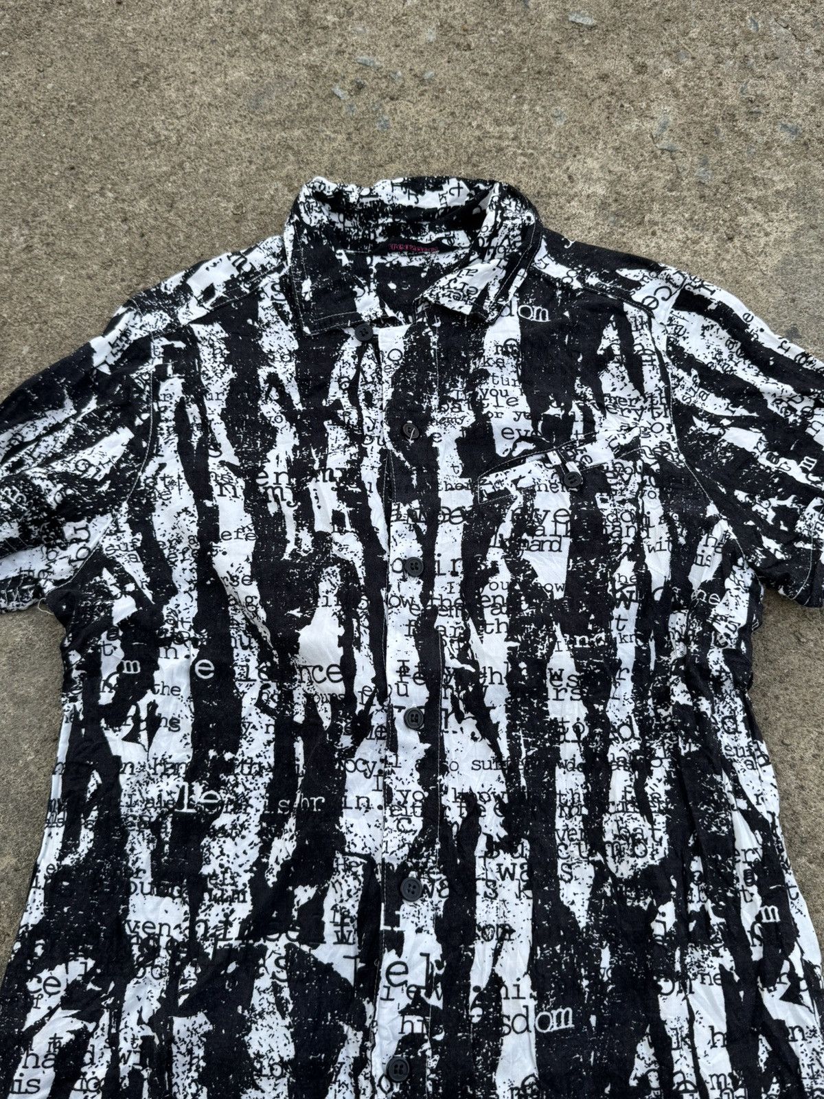 Tornado Mart Algonquins Punk Styled Button Down Shirt Japan Size US S / EU 44-46 / 1 - 3 Thumbnail