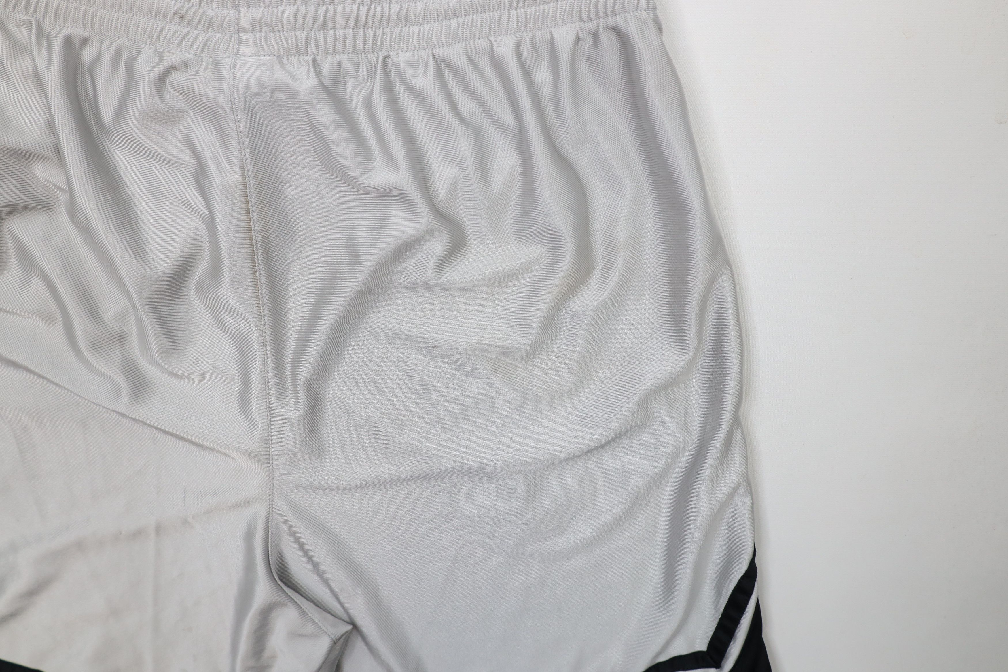 Nike × Vintage Vintage 90s Y2K Nike Mini Swoosh Basketball Shorts Silver Size US 38 / EU 54 - 15 Thumbnail