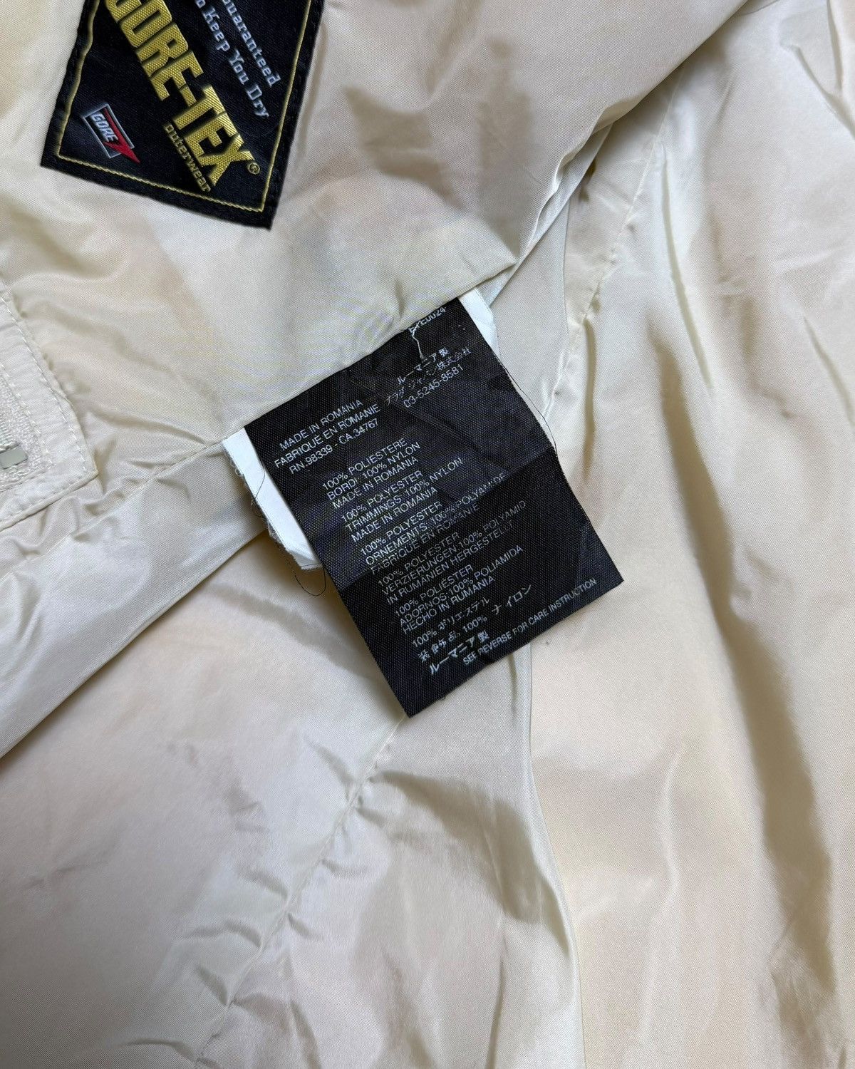 Prada PRADA Gore-Tex Jacket Art.280412 Size XS / US 0-2 / IT 36-38 - 10 Thumbnail