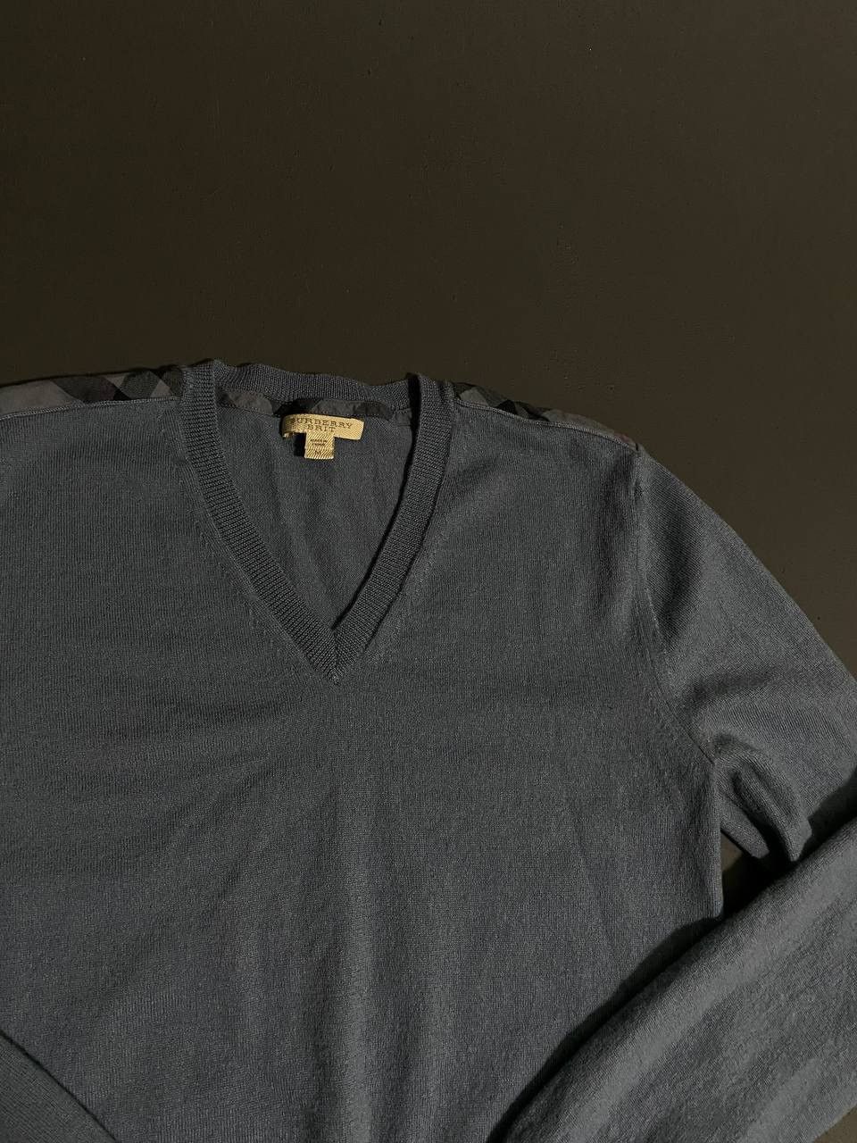 Burberry Burberry V-Neck Sweater Size US M / EU 48-50 / 2 - 2 Thumbnail