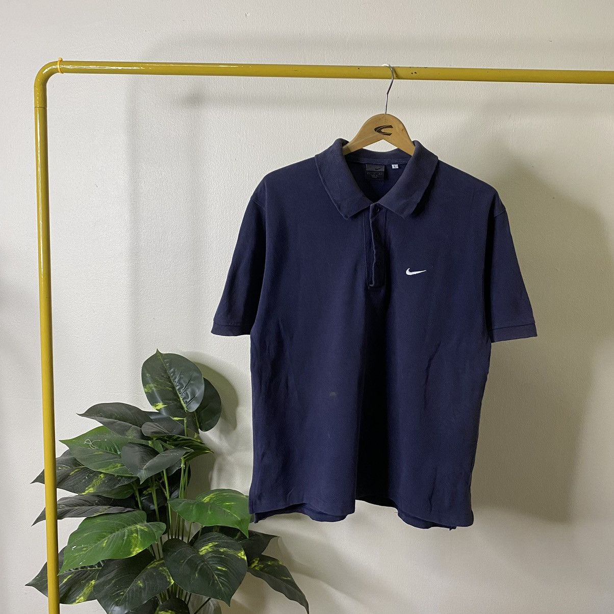 Nike Vintage 2000s Nike Embroidery Small Swoosh Polo Tee Size US L / EU 52-54 / 3 - 1 Thumbnail
