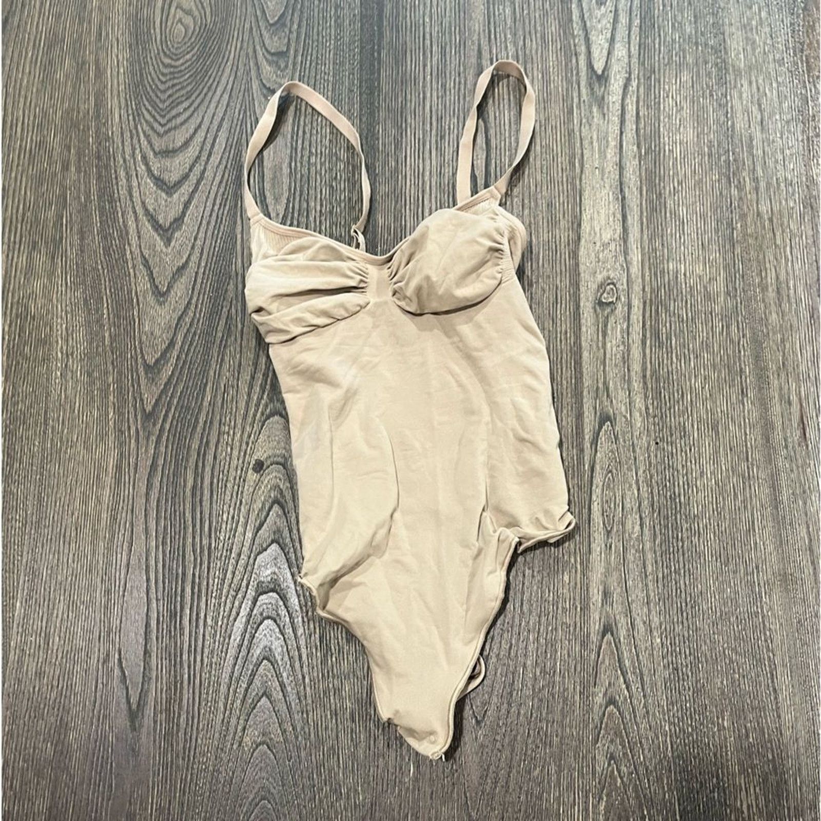 SKIMS NWOT Skims Shapewear Seamless Sculpt Brief Thong Bodysuit XL Size XL / US 12-14 / IT 48-50 - 1 Thumbnail