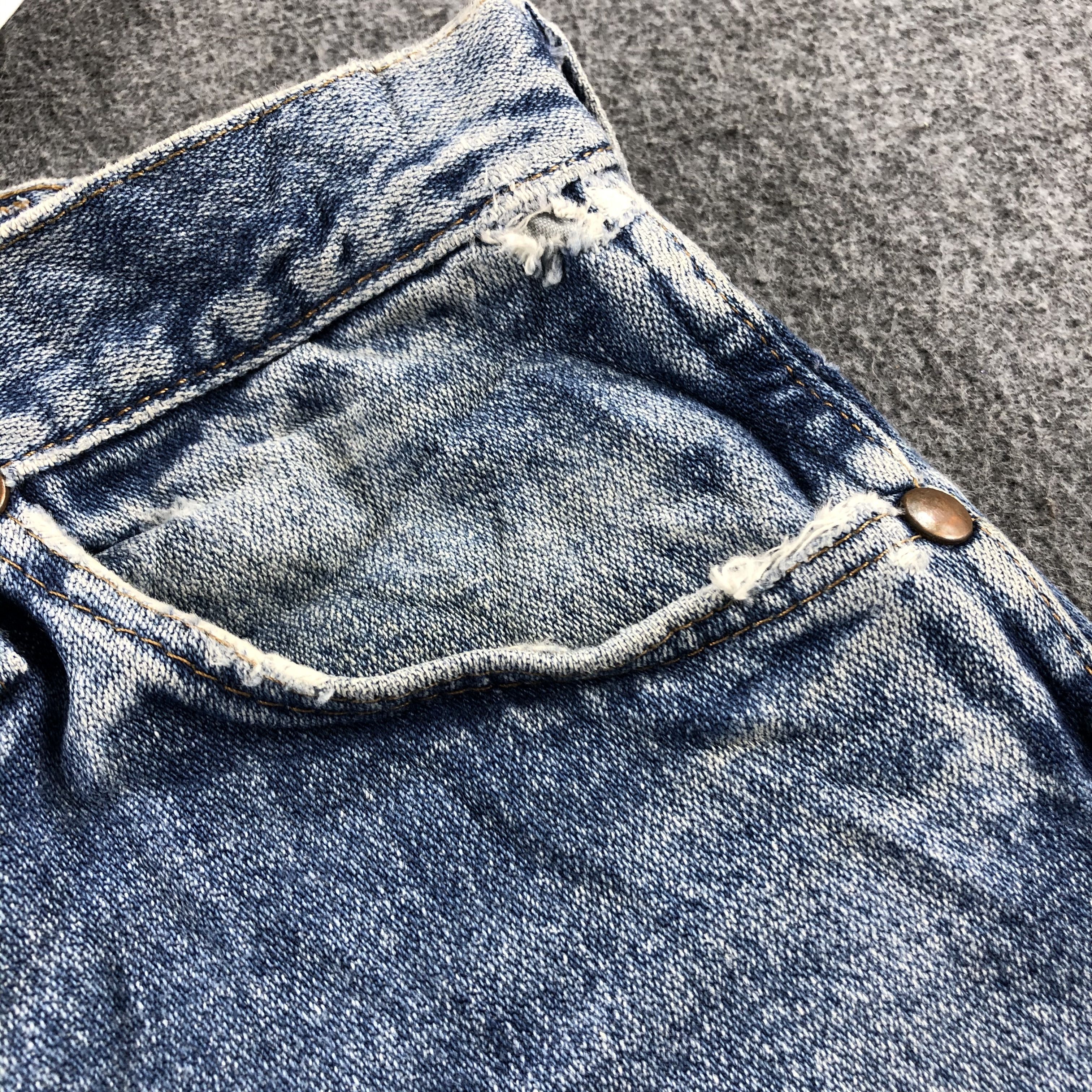 Vintage Vintage Blue Wash Wrangler Jeans-J2345 Size US 30 / EU 46 - 9 Thumbnail