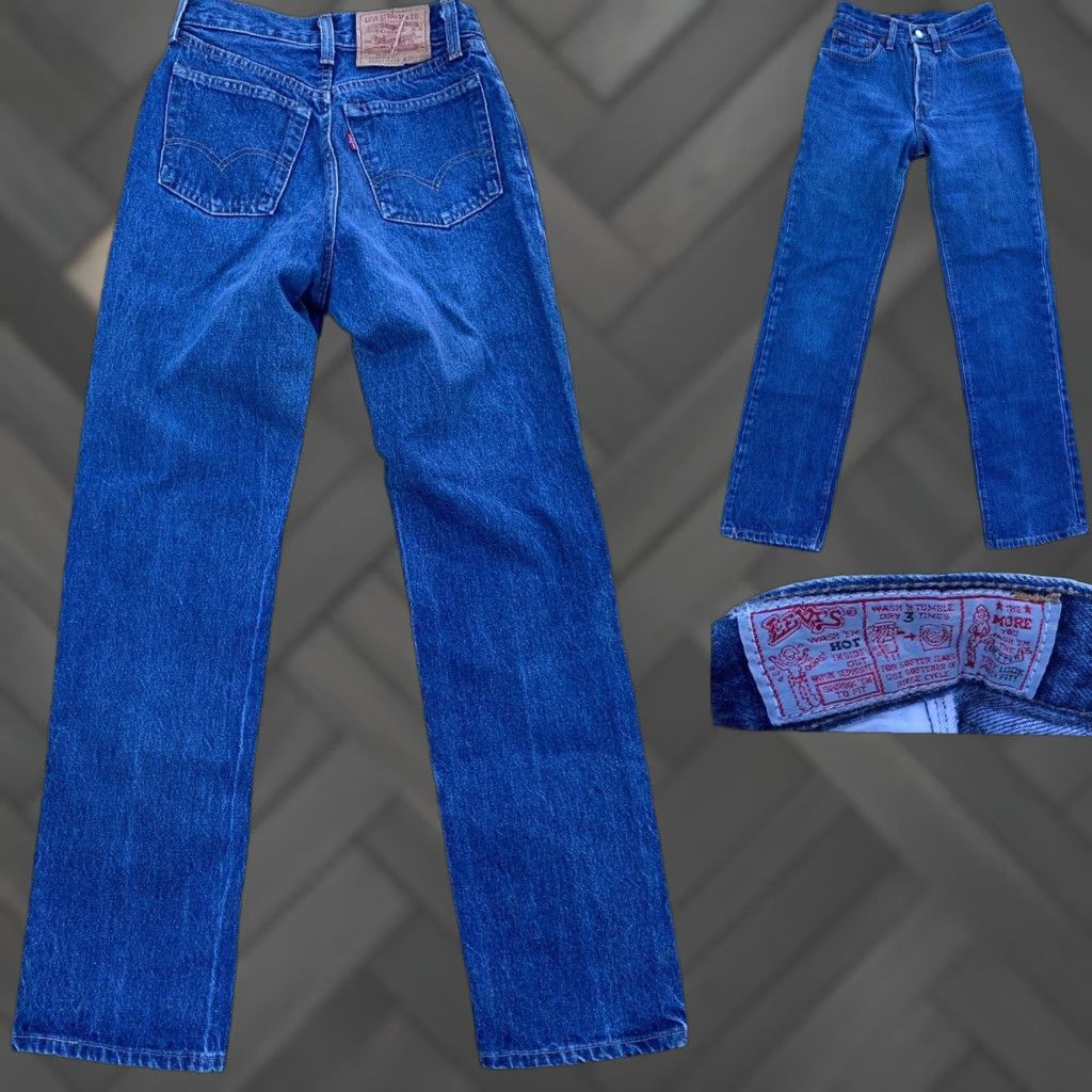 Levi's VINTAGE Levi’s 501 Jeans Women's Juniors 501 Blue Denim 26x32 30 36 7 M Made in USA Jeans Mens? Size 28" / US 6 / IT 42 - 1 Thumbnail