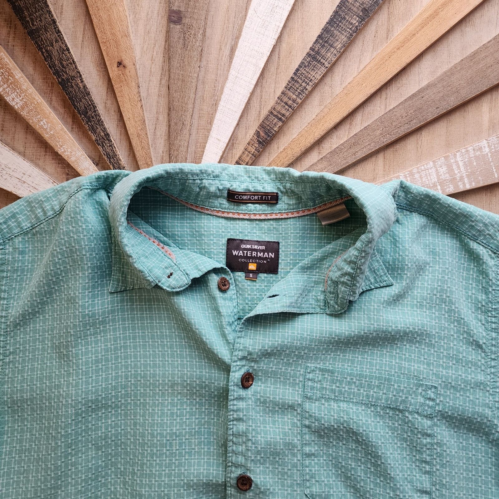 Quiksilver Quiksilver Waterman Green & White Plaid Striped Shirt Mens S Size US S / EU 44-46 / 1 - 1 Thumbnail