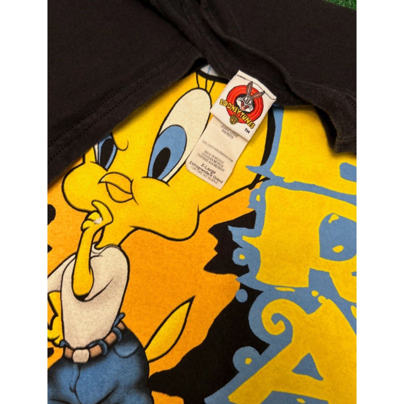 Vintage VINTAGE 90s Tweety Bird Looney Tunes Cartoon Lil Brat 1999 VTG Shirt XL Hip Hop Men T-Shirt Blue Short Sleeve Size US XL / EU 56 / 4 - 2 Thumbnail