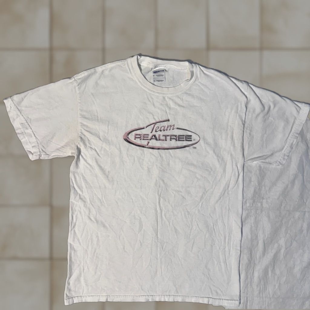 Realtree Realtree Team Pink Y2K Logo White Tshirt - M Womens Short Sleeve Crew Neck Cotton Jersey Logo Graphic T-Shirt Casual Long Sleeve? Size M / US 6-8 / IT 42-44 - 1 Thumbnail