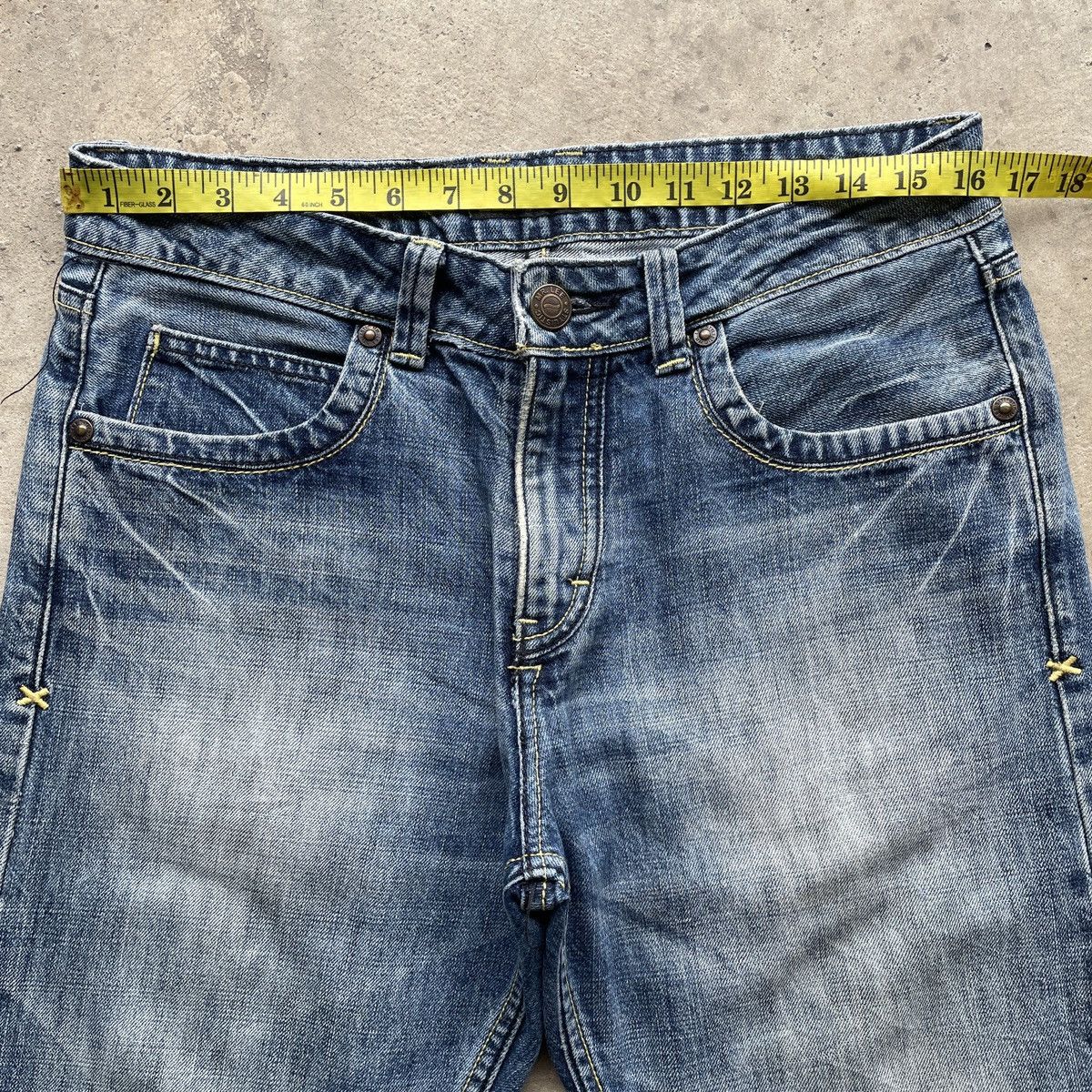Japanese Brand Vintage Lee Japan Ripped Faded Distressed Jeans Pants W33 Size US 33 - 5 Thumbnail