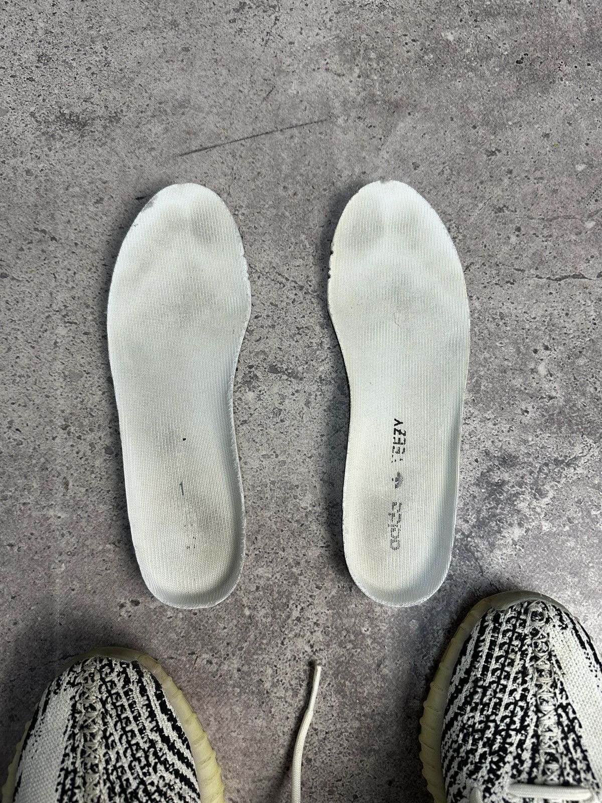 Adidas × Vintage × Yeezy Vintage Adidas Yeezy 350 V2 Zebra Y2K Archival Kanye West Size US 7 / EU 40 - 14 Thumbnail