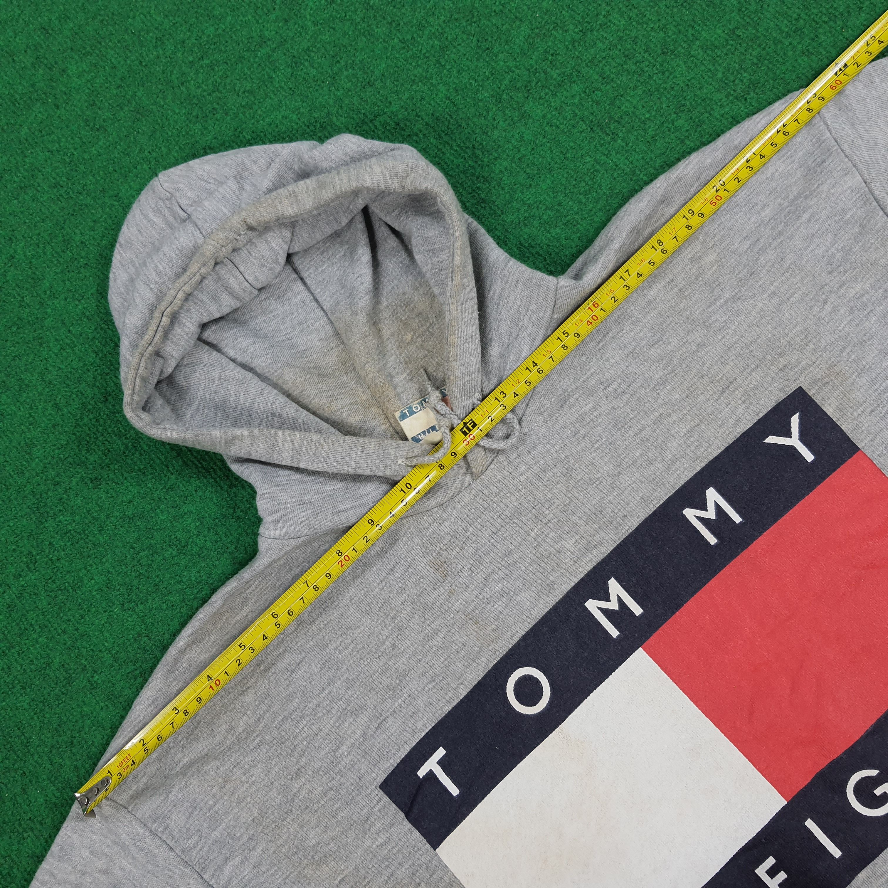Tommy Hilfiger × Vintage Vintage Tommy Hilfiger Big Logo Hoodies Size US L / EU 52-54 / 3 - 8 Thumbnail
